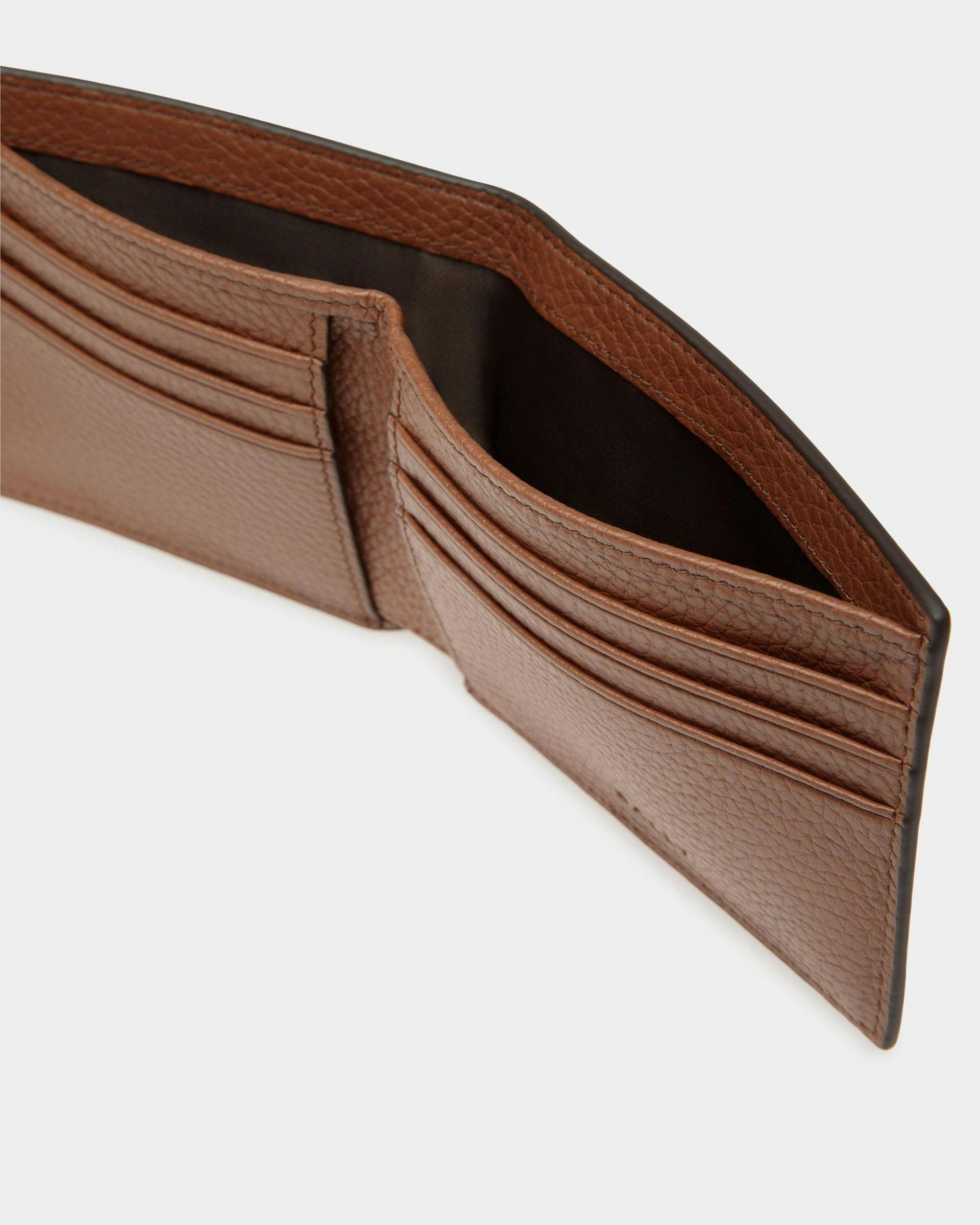 Men's Ribbon Wallet In Brown Leather | Bally | Still Life Detail