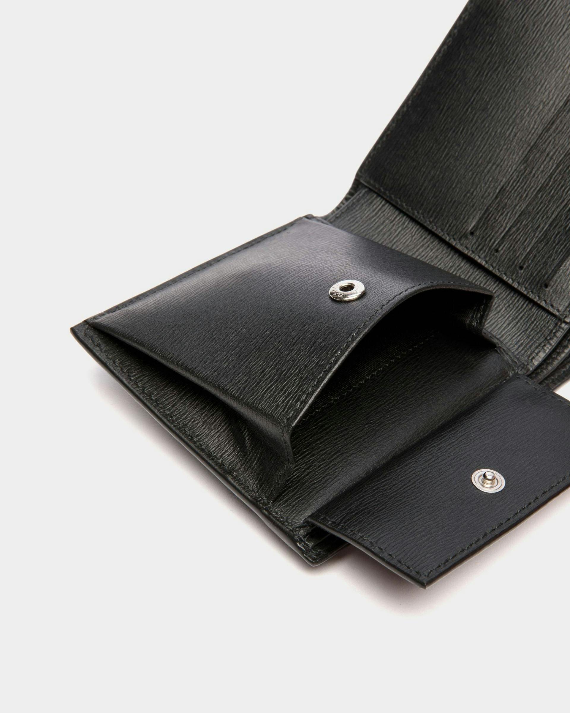 Men's Crossing Bifold Wallet in Leather | Bally | Still Life Detail