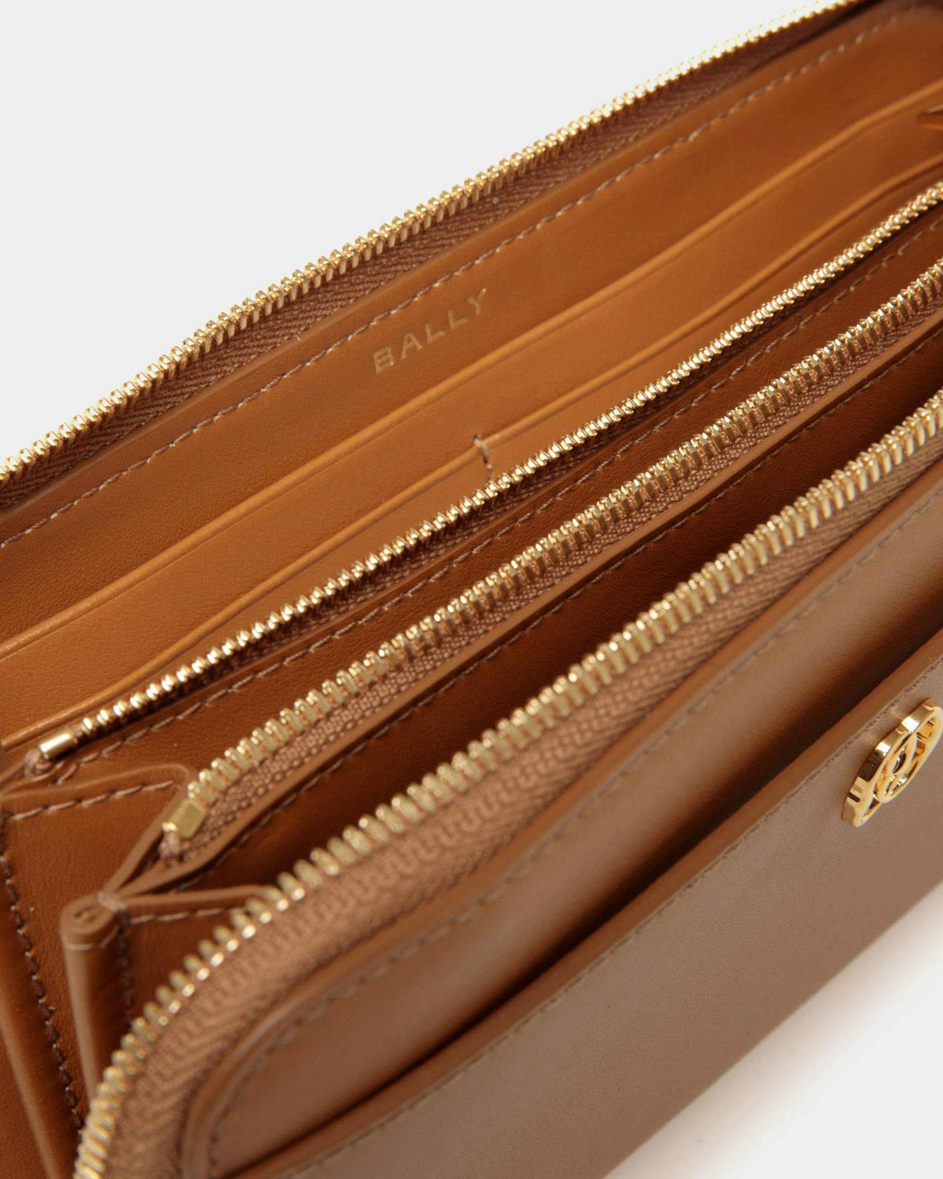 Women's Emblem Long Wallet In Brown Leather | Bally | Still Life Detail