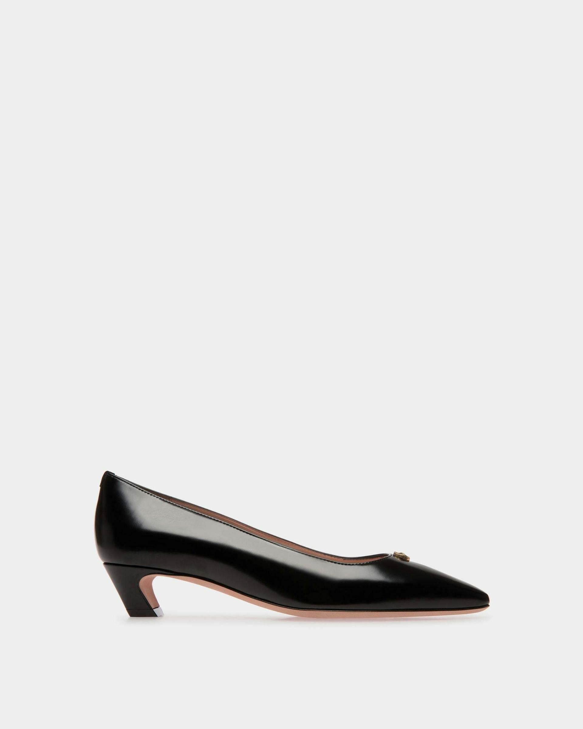 Women's Sylt Pump In Black Leather | Bally | Still Life Side