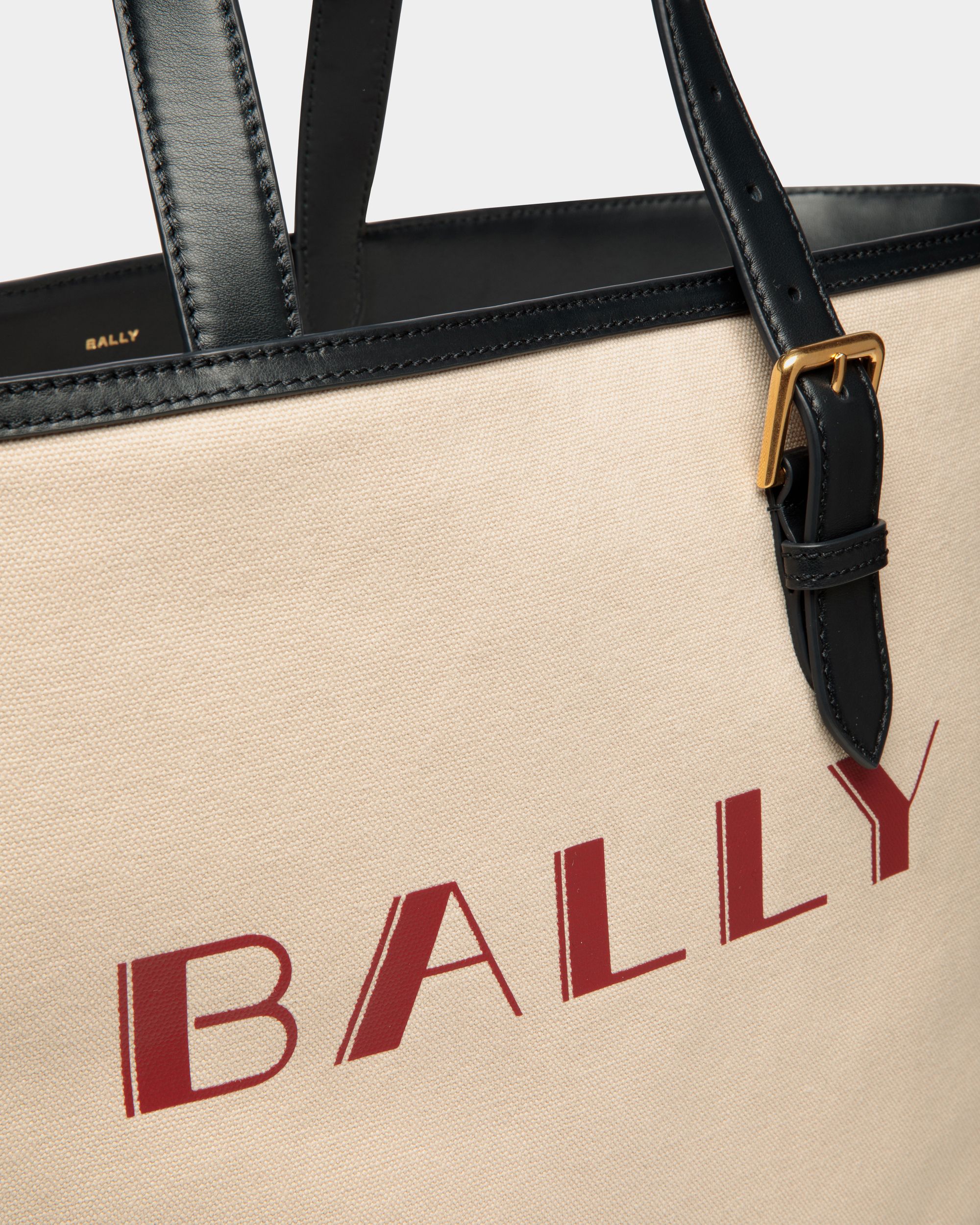 Bally Global - Summer Capsule トートバッグ ナチュラル＆ネイビーブルー キャンバス＆レザー - ホワイト