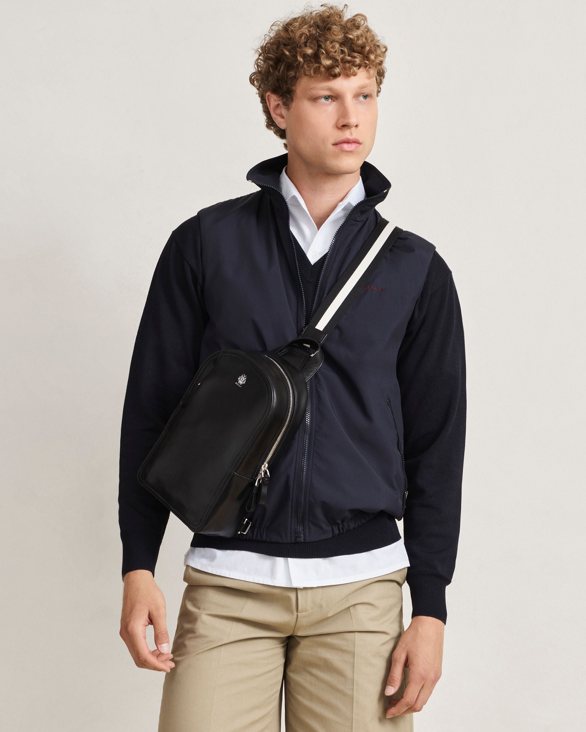 Bally Global - Ray Sling Bag in Black Leather - Black
