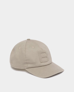 Baseball Hat in Light Grey Cotton With a Debossed Logo