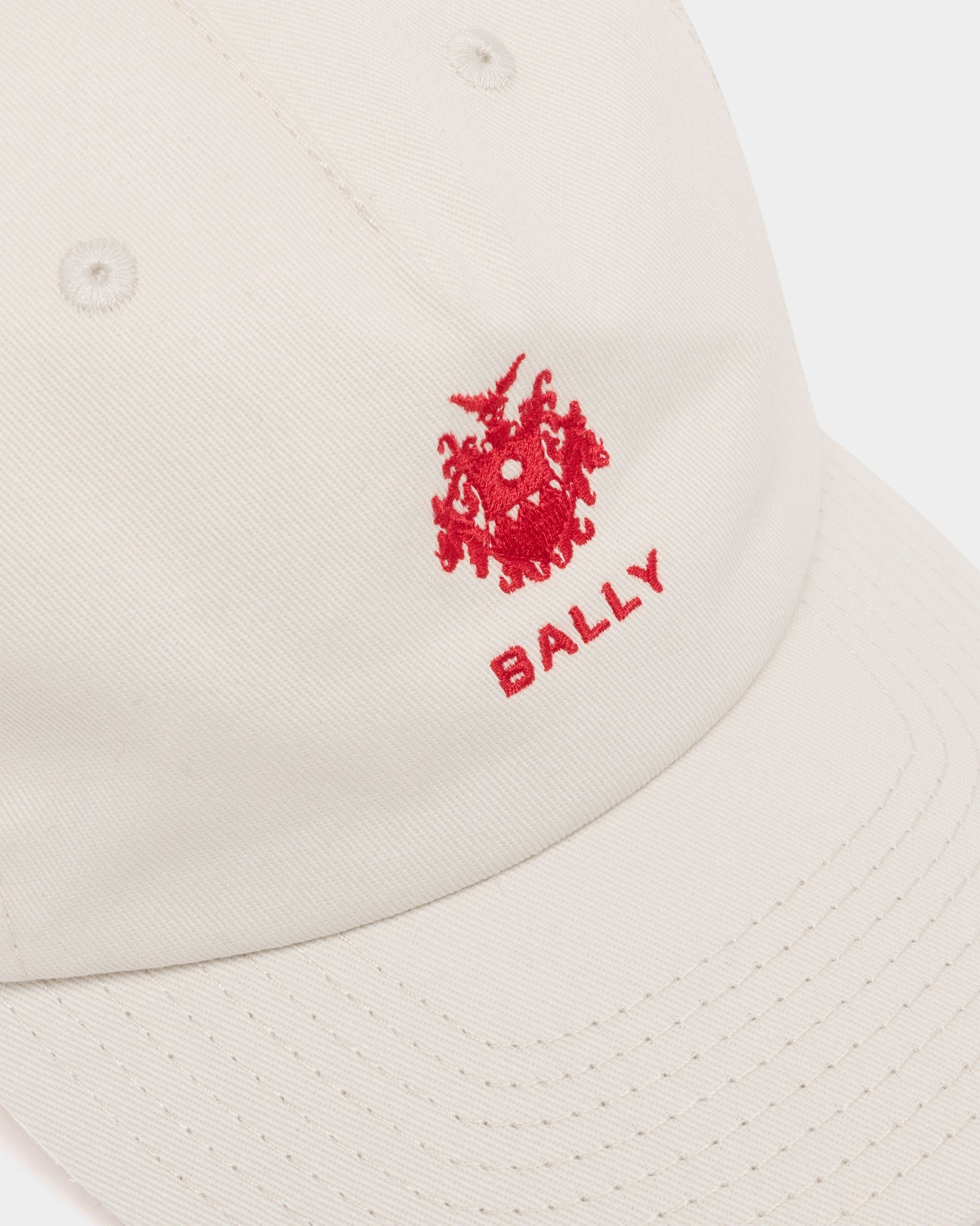 Bally Global - ベースボールハット アイボリーコットン ソリッドBallyクレスト - ホワイト