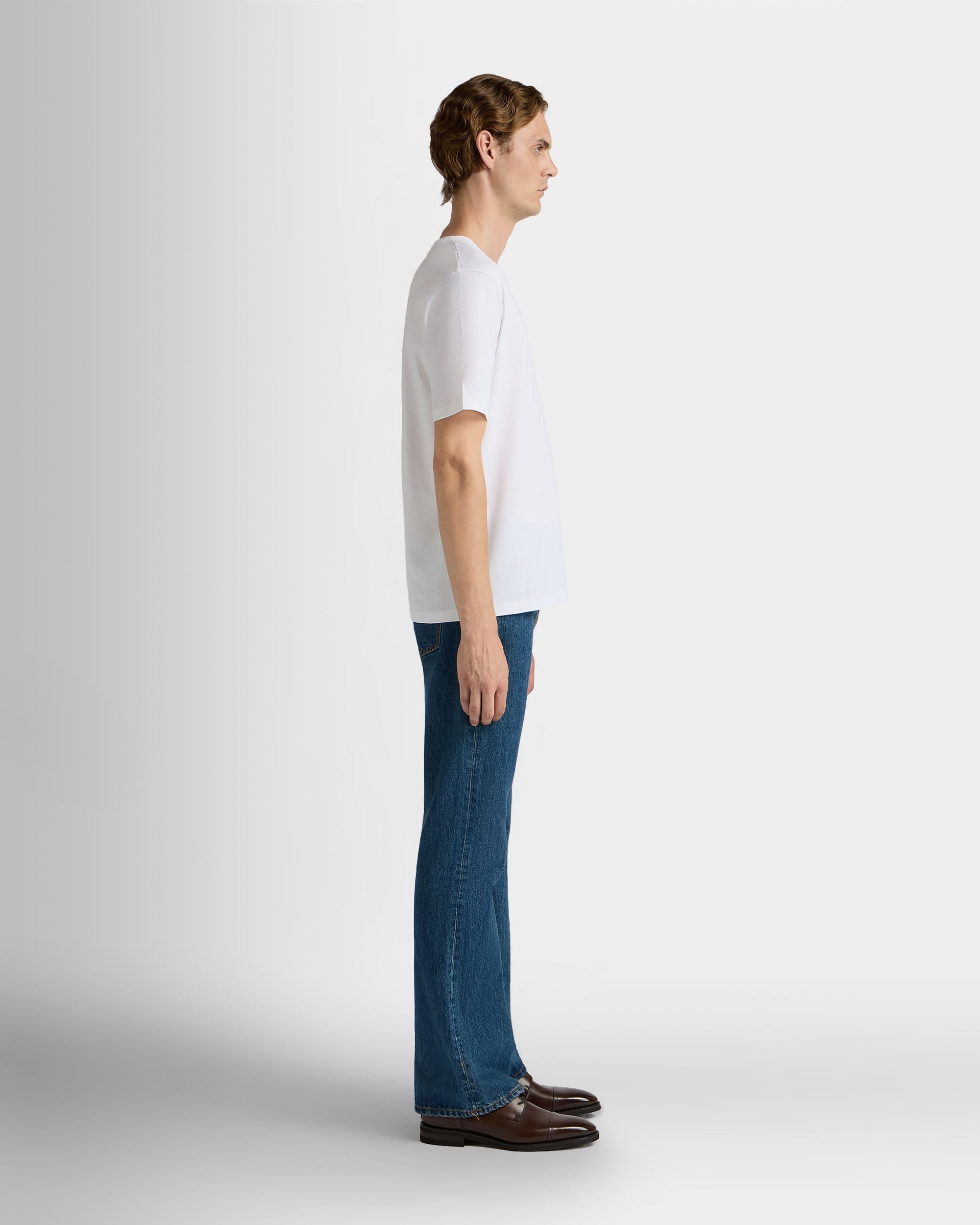 Bally Global - T-Shirt in White Cotton with a Bally Crest - White