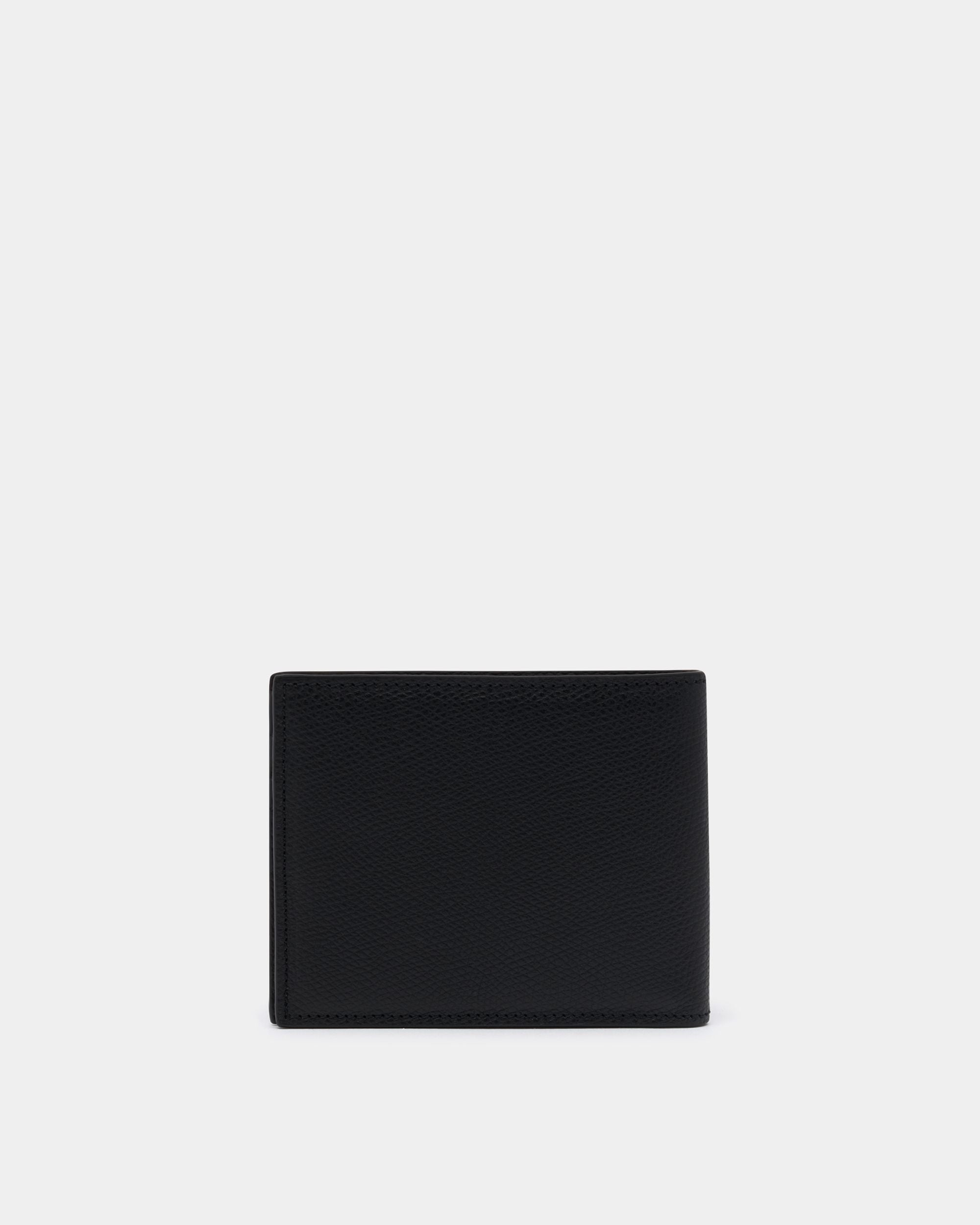 Bally Global - Bally Essential Wallet in Black Grained Leather - Black