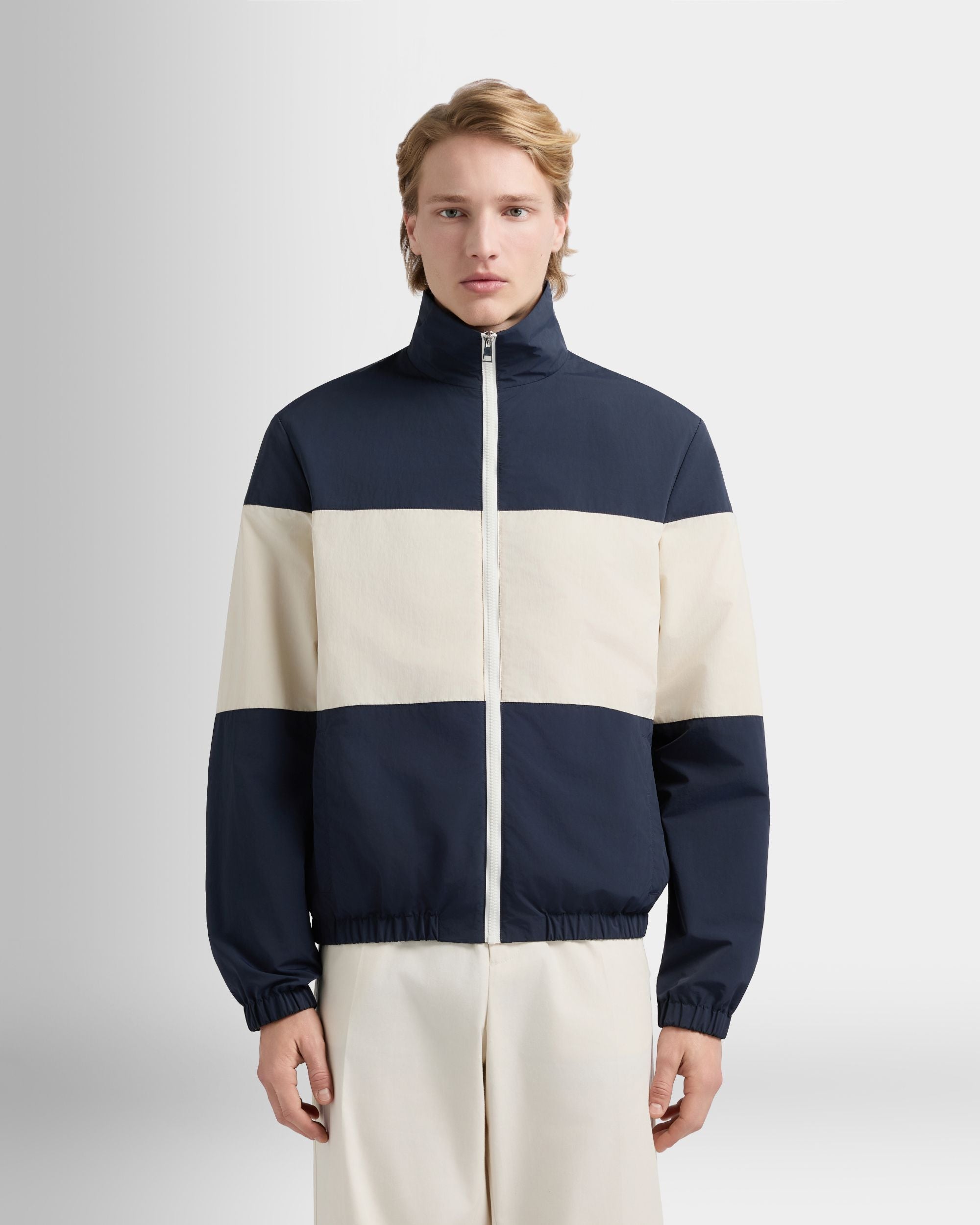 Bally Global - ブルゾンジャケット マキシBally Ribbon ネイビーブルー＆ホワイトナイロン - マルチカラー