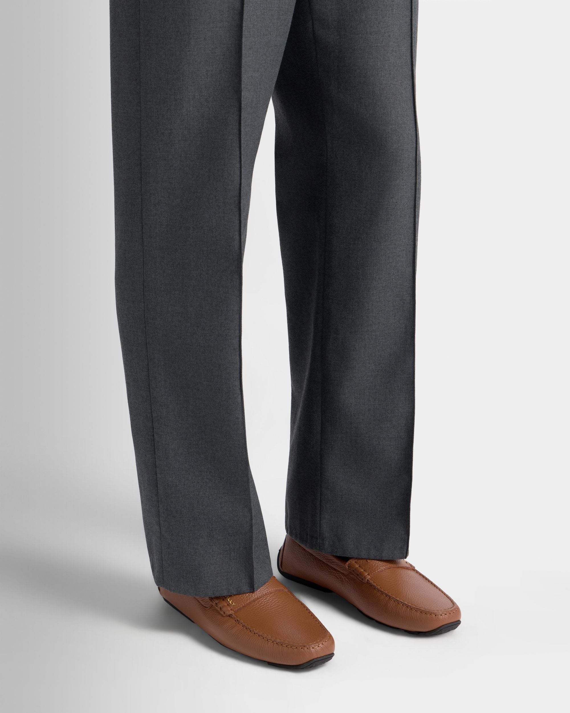 Bally Global - Pilot Driver in Brown Grained Leather - Brown