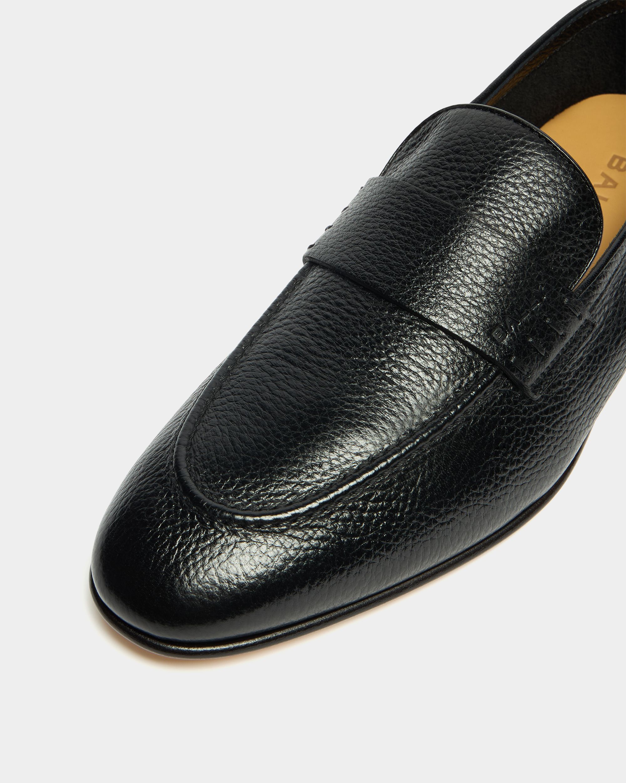 Bally Global - Elios Loafer in Black Grained Leather - Black
