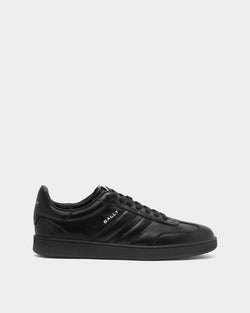 Retro Crest Sneaker in Black Leather