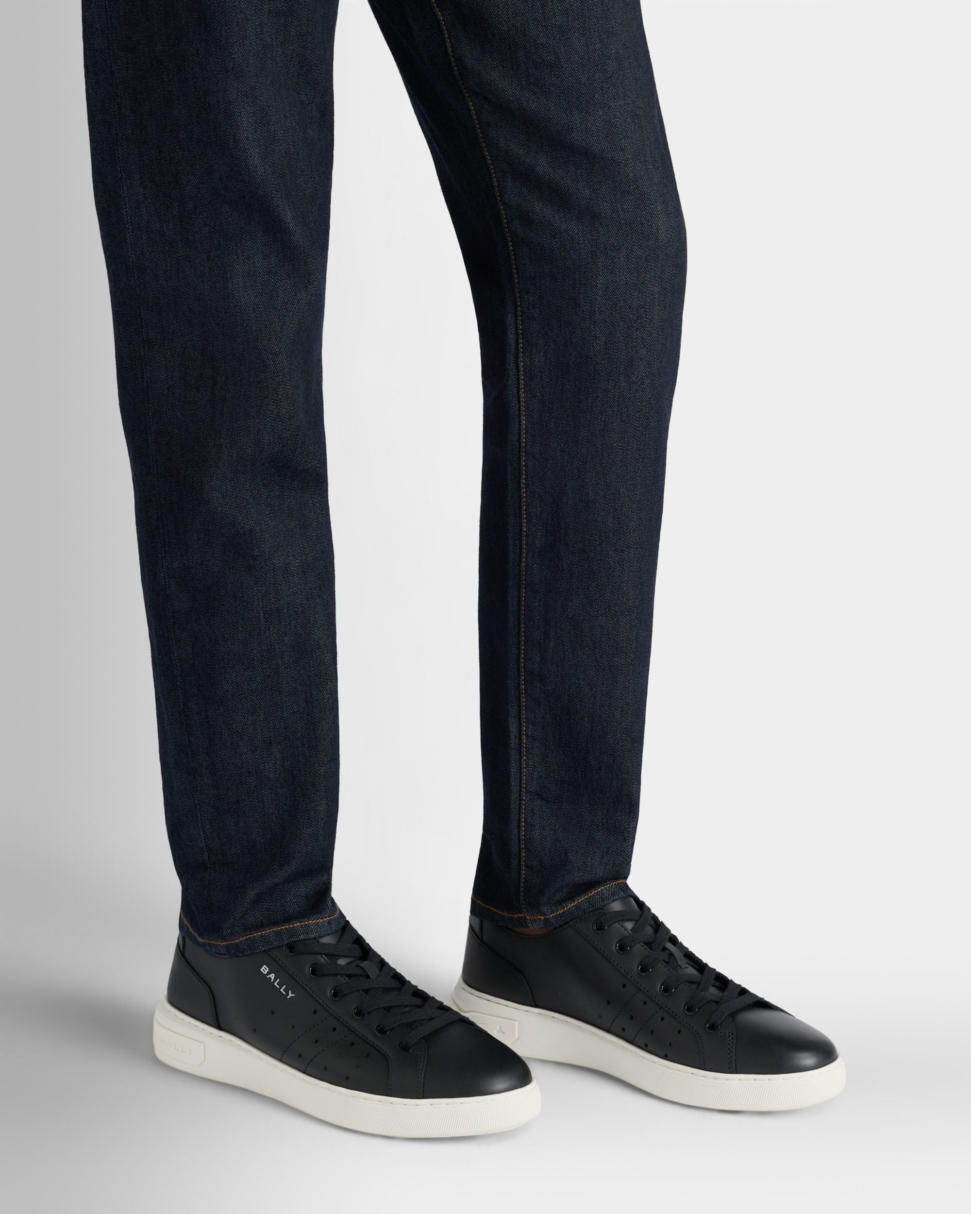 Bally Global - Bally Lift Sneaker in Black Leather - Black