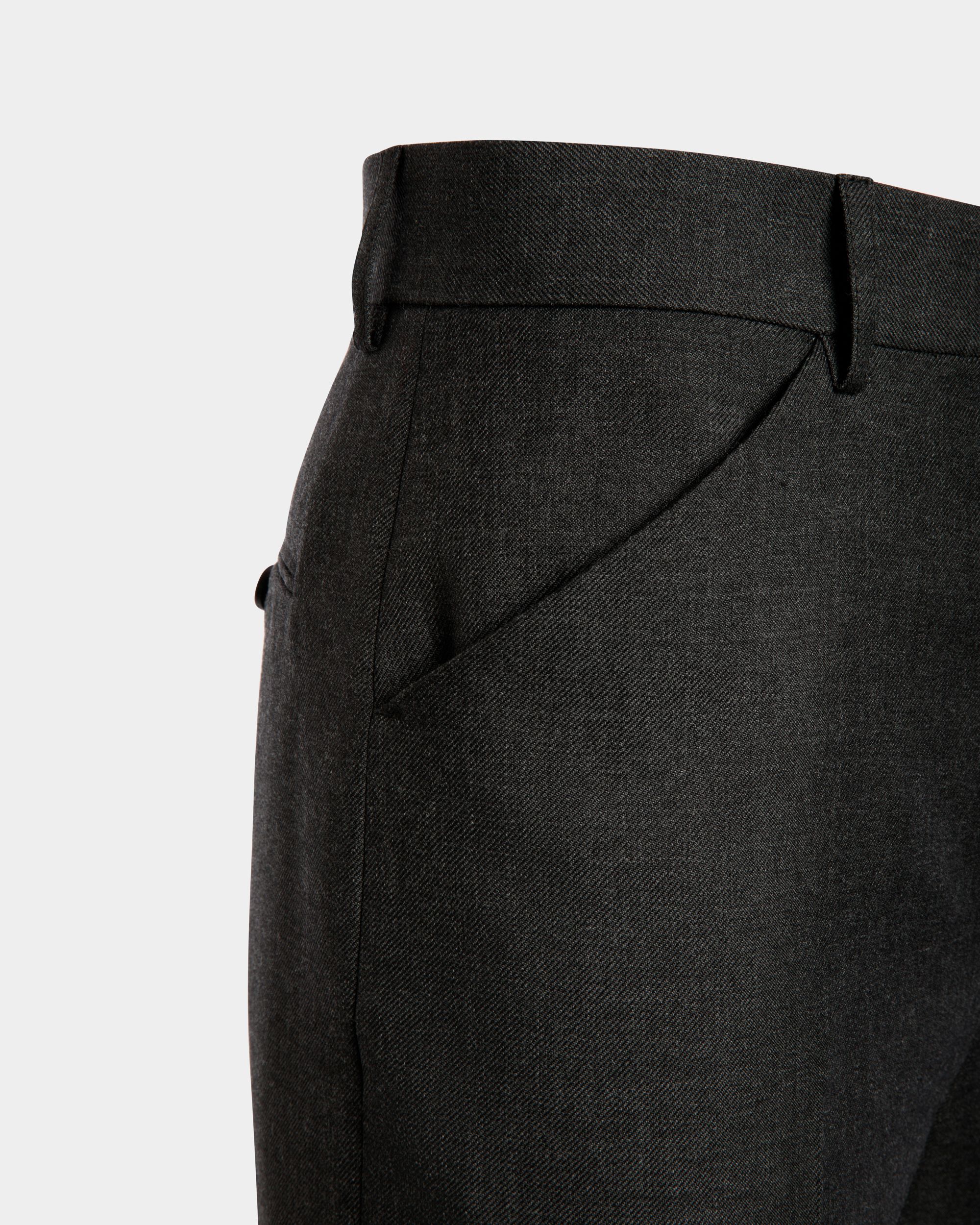 Bally Global - Pants in a Melange Grey Wool Blend - Grey