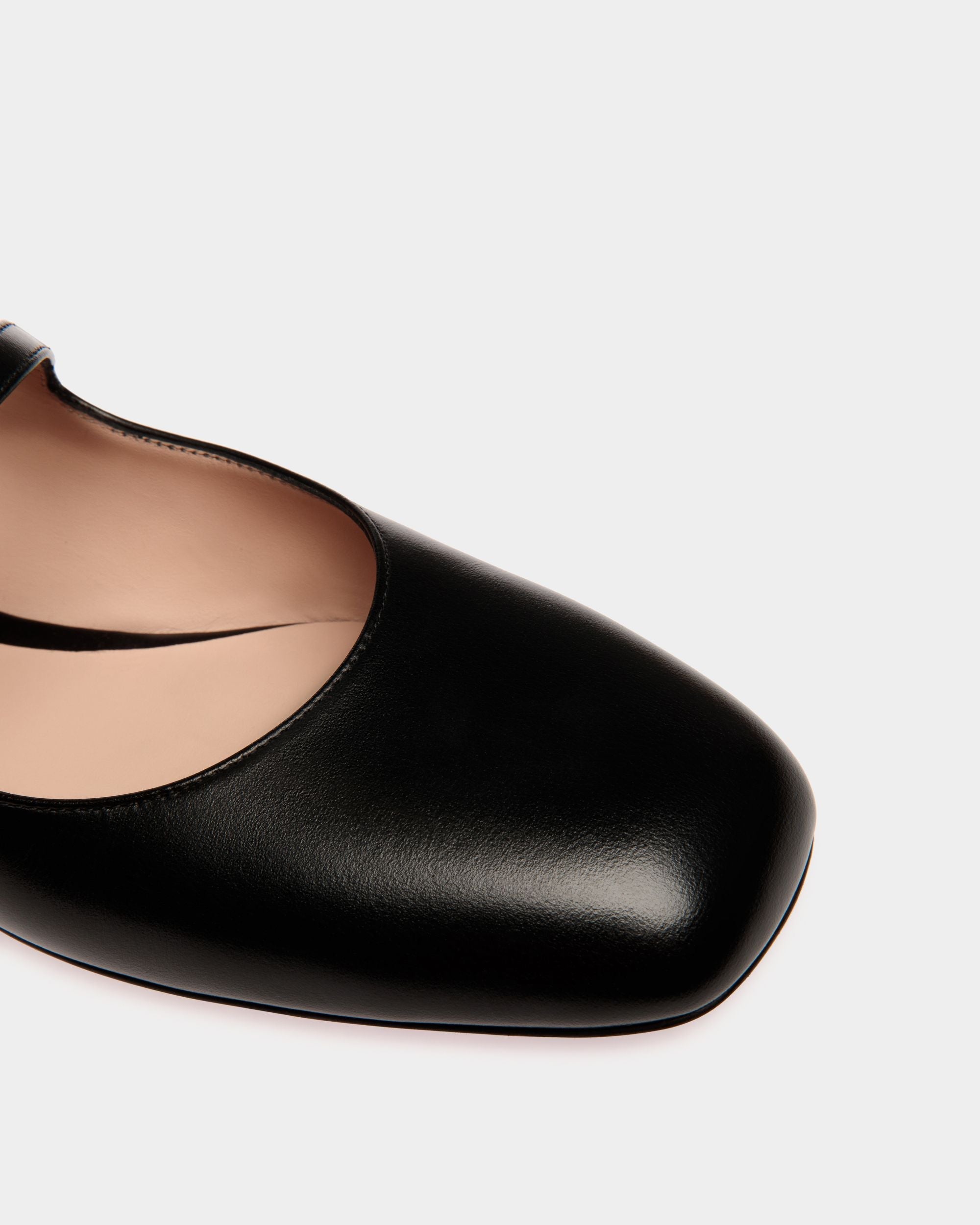 Bally Global - Ballyrina Flat In Black Leather - Black