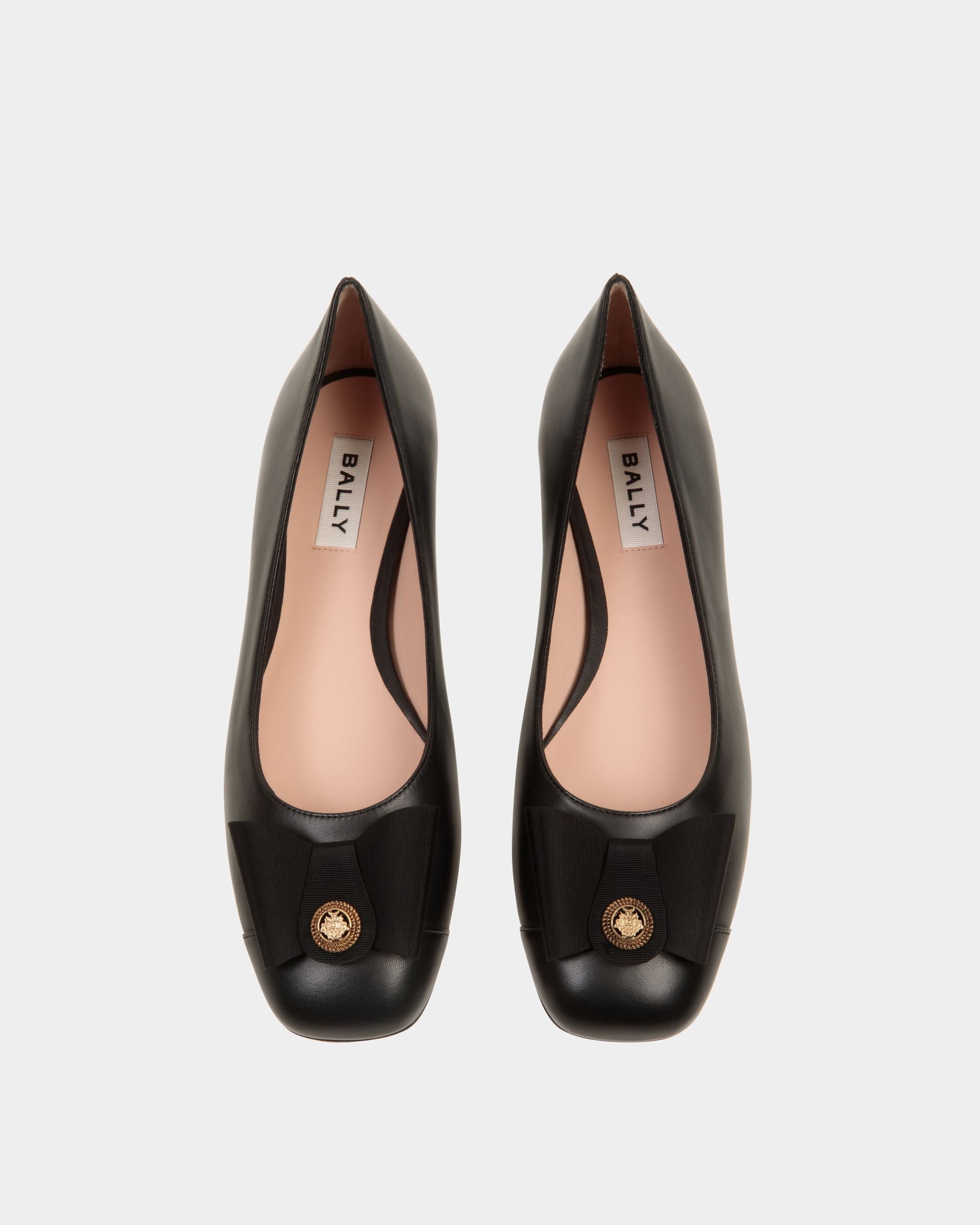 Bally Global - B-Bow Flat in Black Leather - Black
