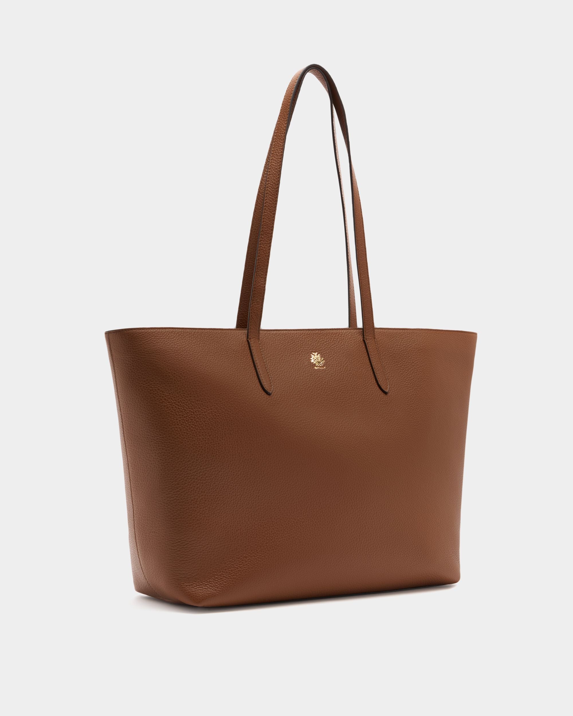 Bally Global - Hera Tote Bag in Brown Grained Leather - Brown