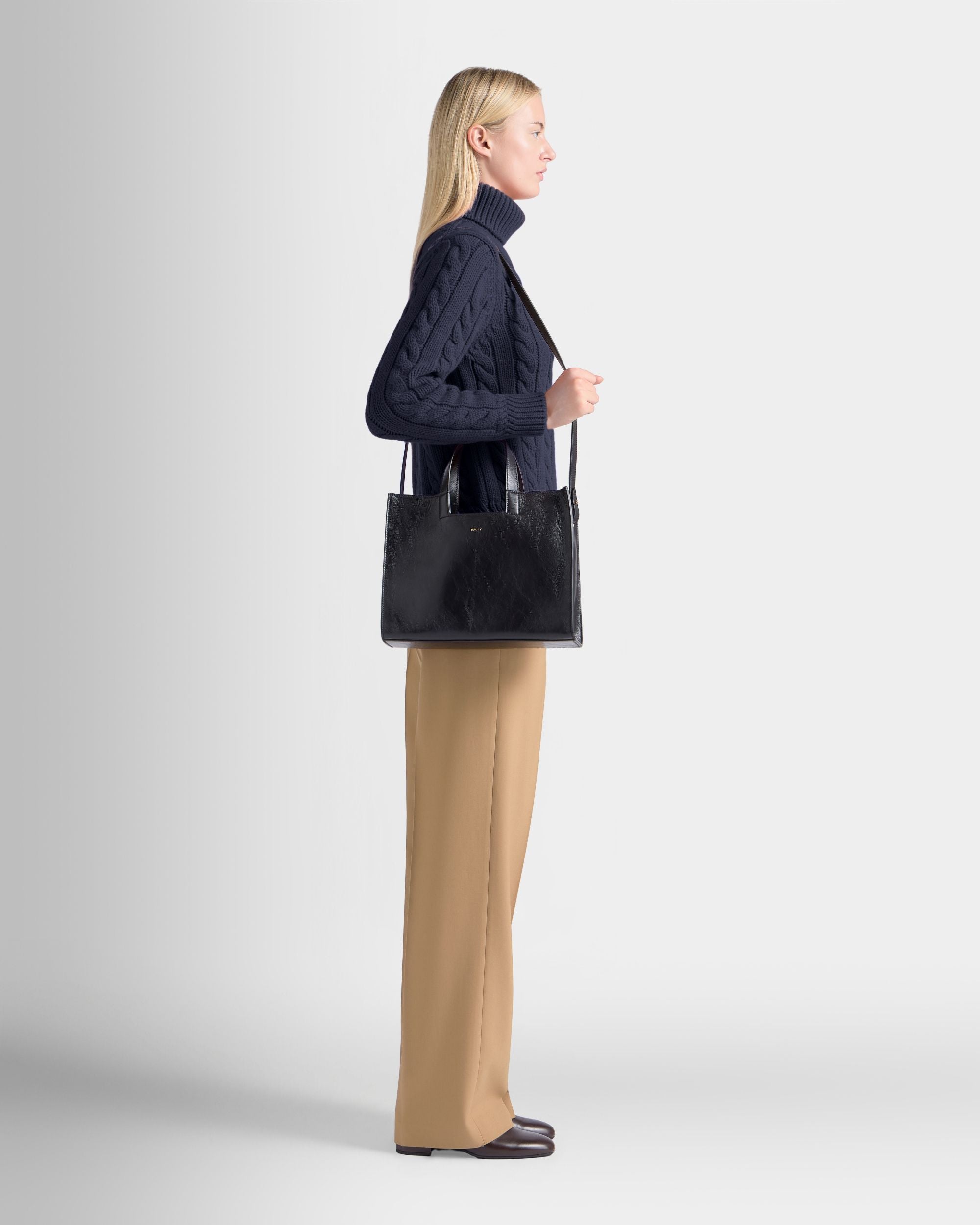 Bally Global - Easy Bally Tote Bag in Black Leather - Black