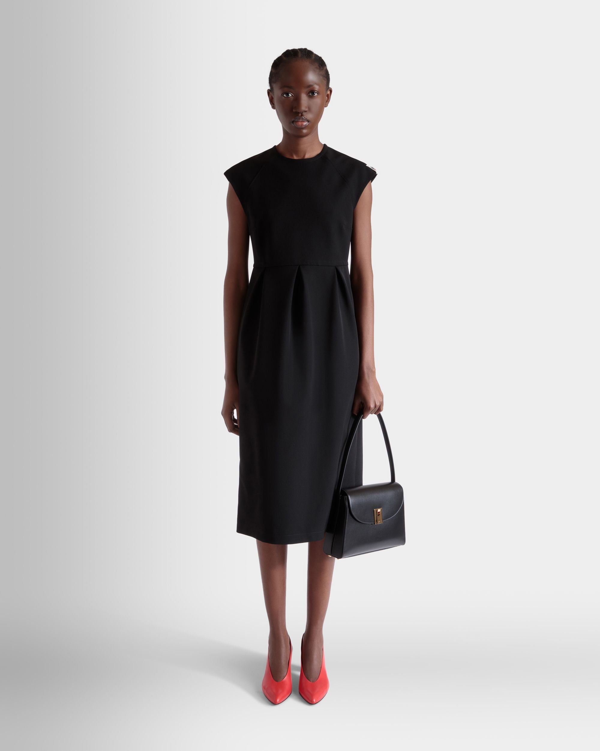 Bally Global - Ollam Shoulder Bag in Black Leather - Black