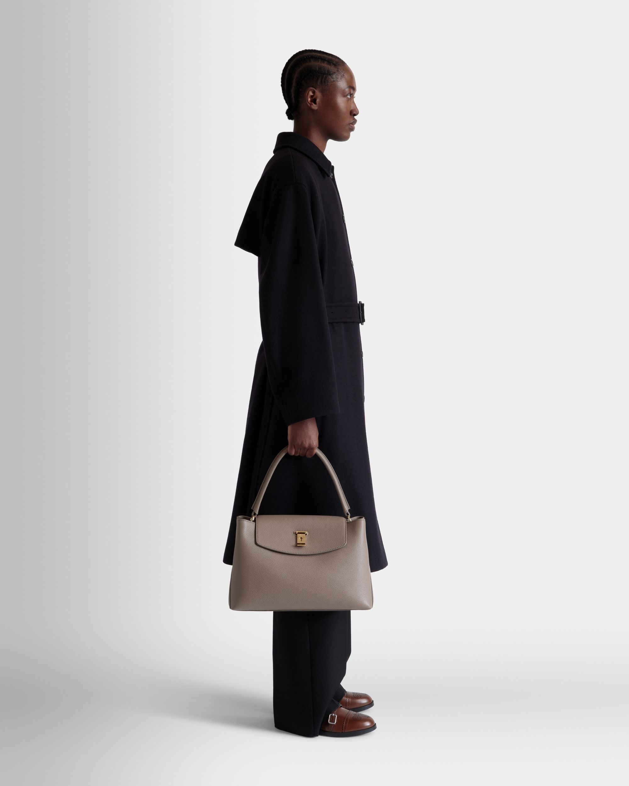 Bally Global - Lock Me トップハンドルバッグ トープブラウン グレインレザー - ブラウン