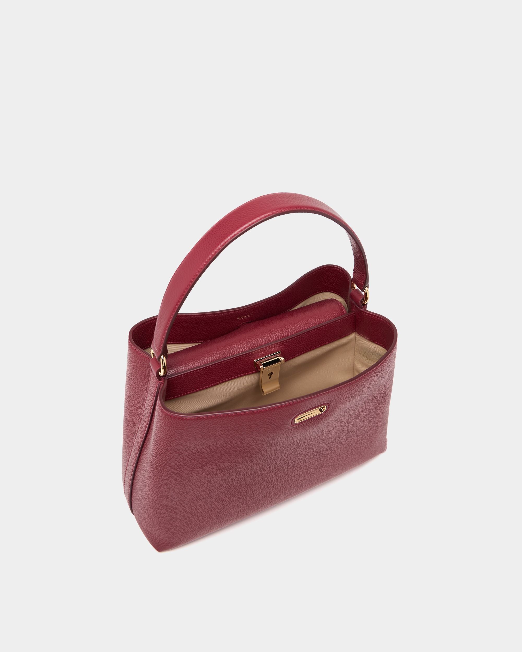 Bally Global - Lock Me トップハンドルバッグ ルビーレッドグレインレザー - レッド
