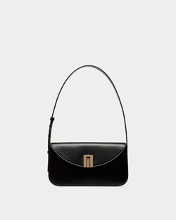 Ollam Small Shoulder Bag in Black Leather