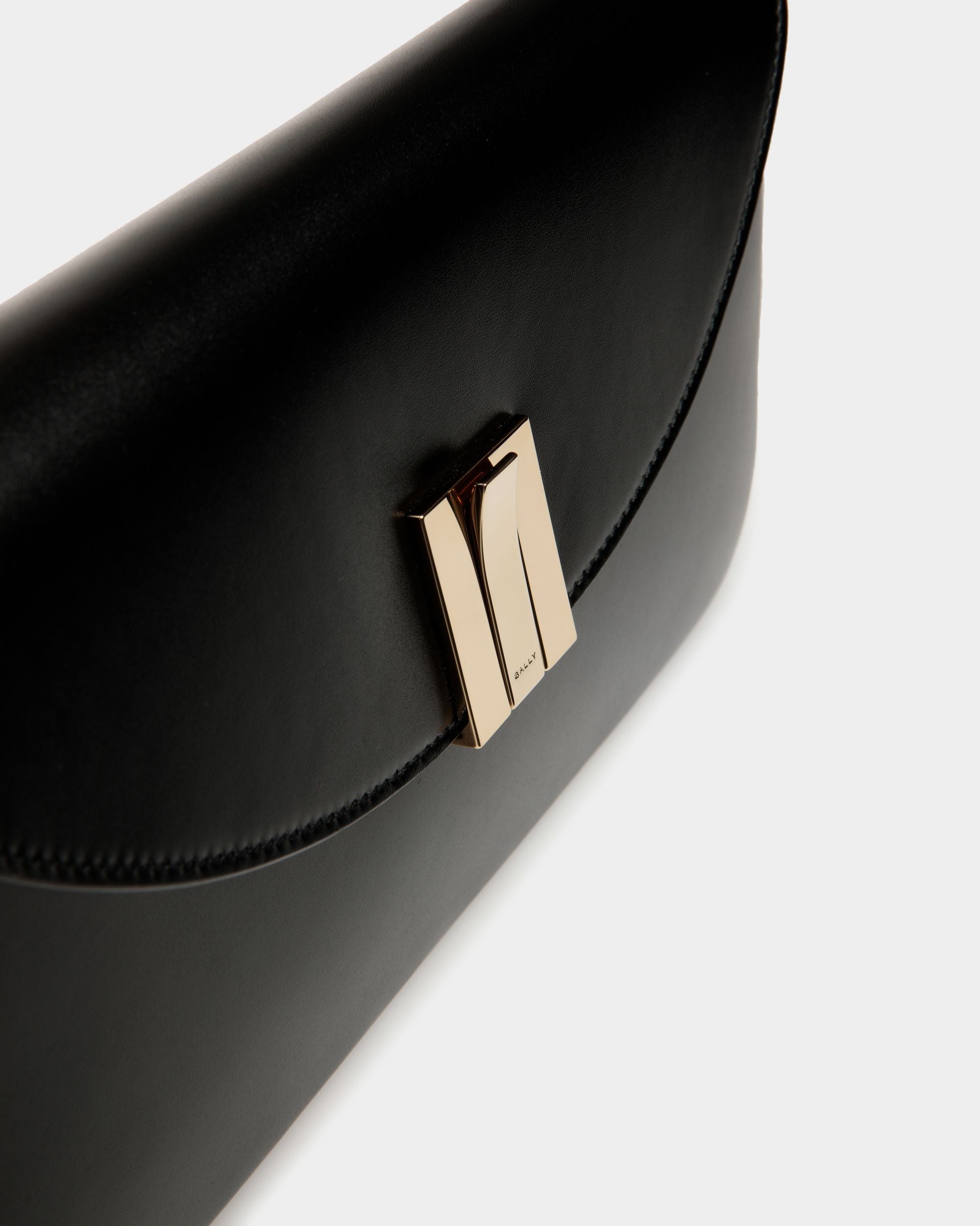 Bally Global - Ollam Small Shoulder Bag in Black Leather - Black