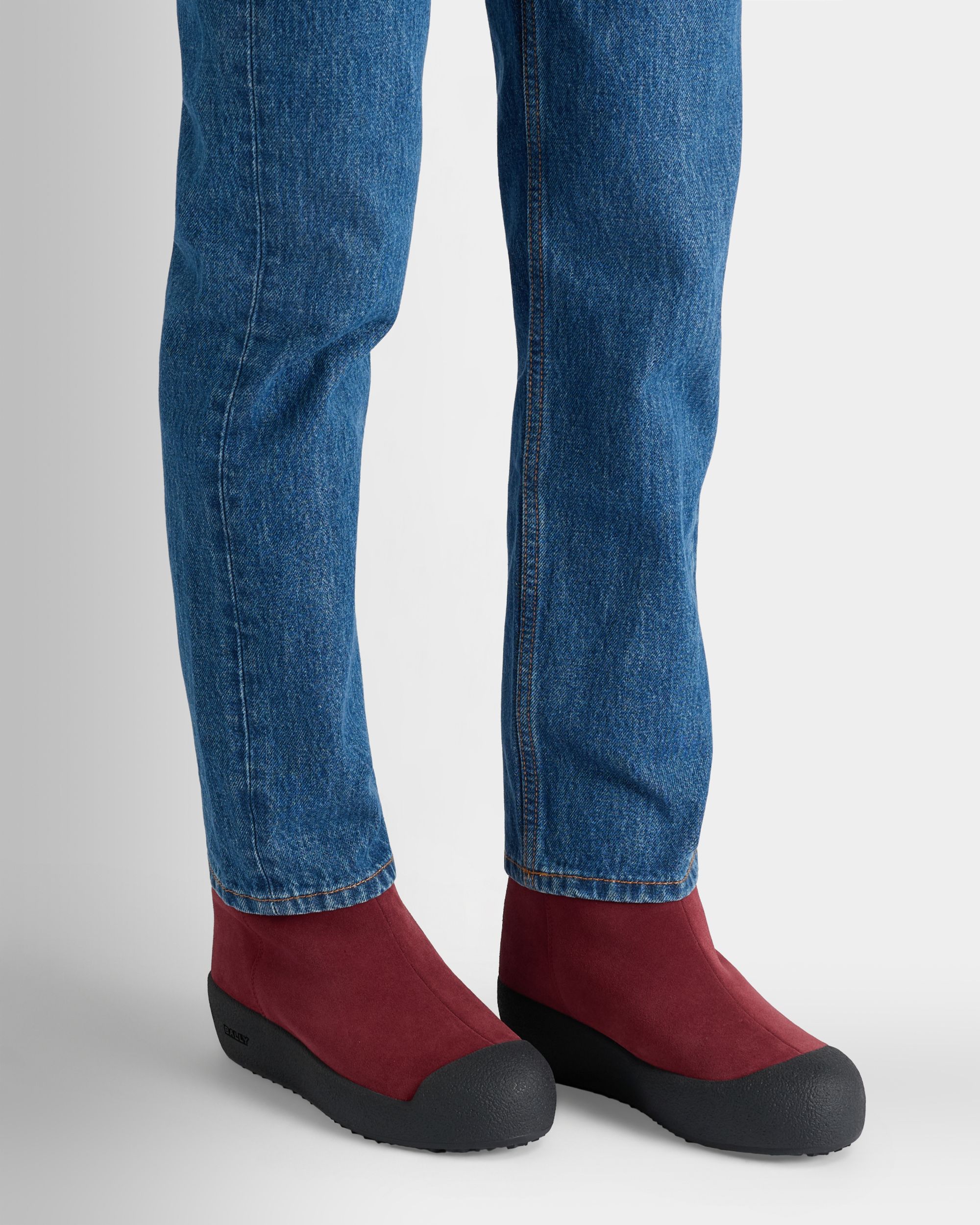 Bally Global - Bally Curling ブーティ アンドラレッド スエード - バーガンディ