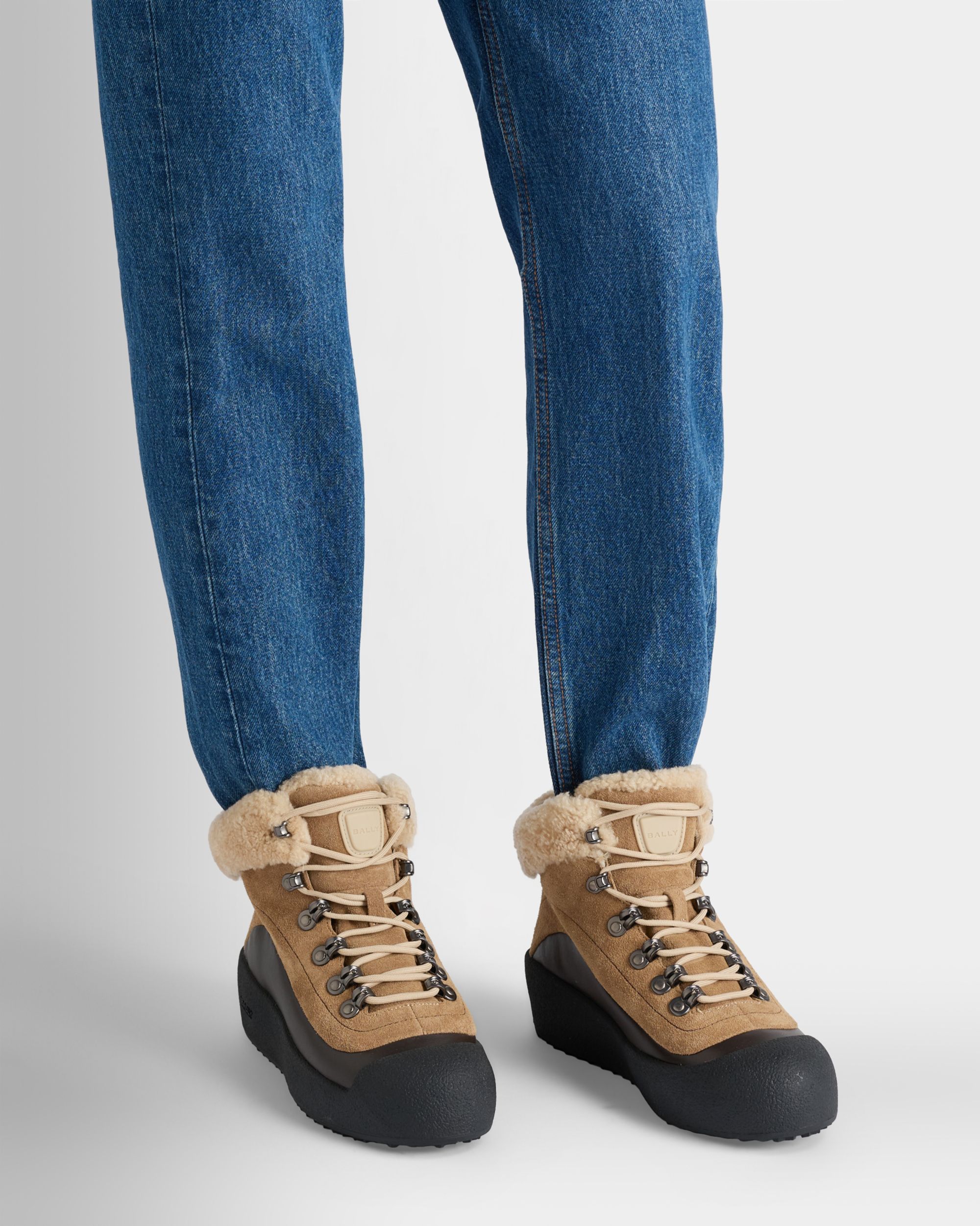 Bally Global - Bally Curling ブーティ ブラウン スエード＆ブラック レザー - ブラウン