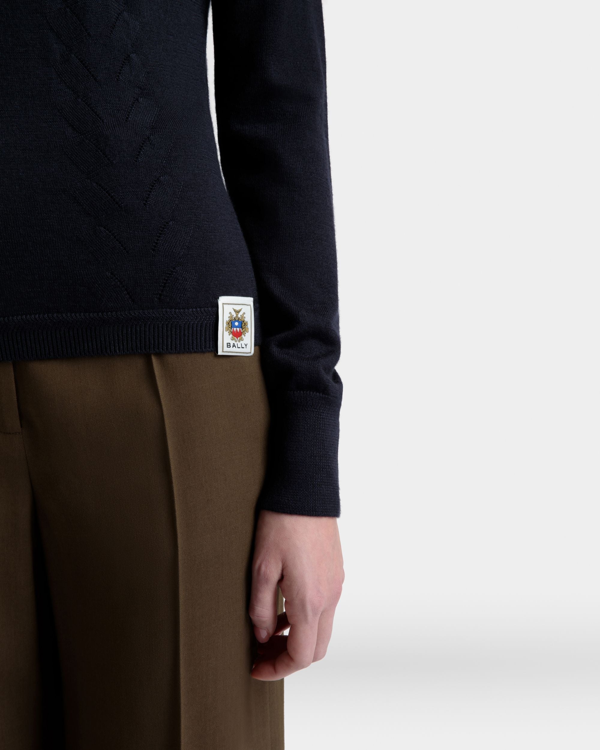 Bally Global - ロングスリーブ トップ ネイビーブルー カシミア＆シルク - ブルー