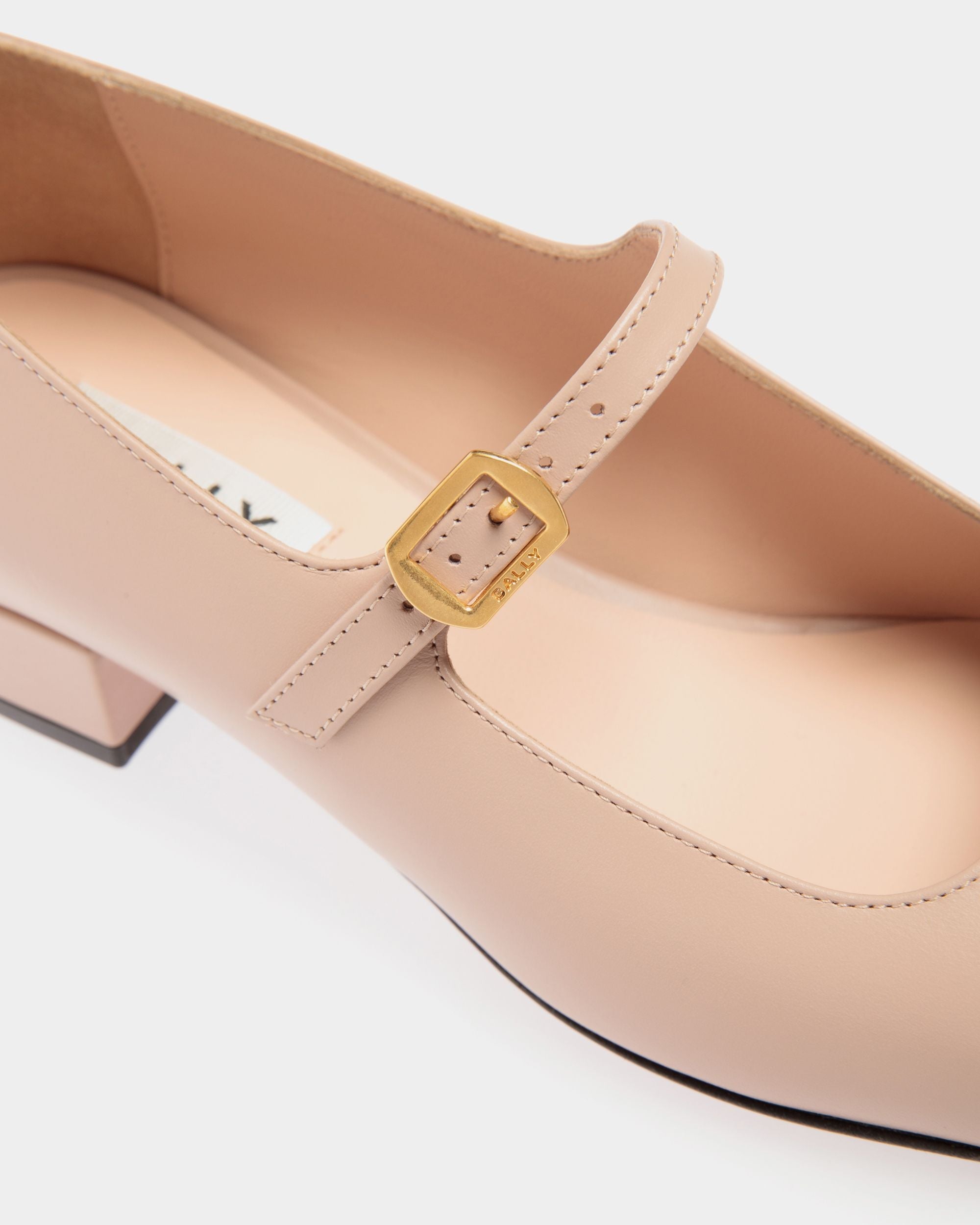 Bally Global - Ballyrina Pump in Light Beige Leather - Beige