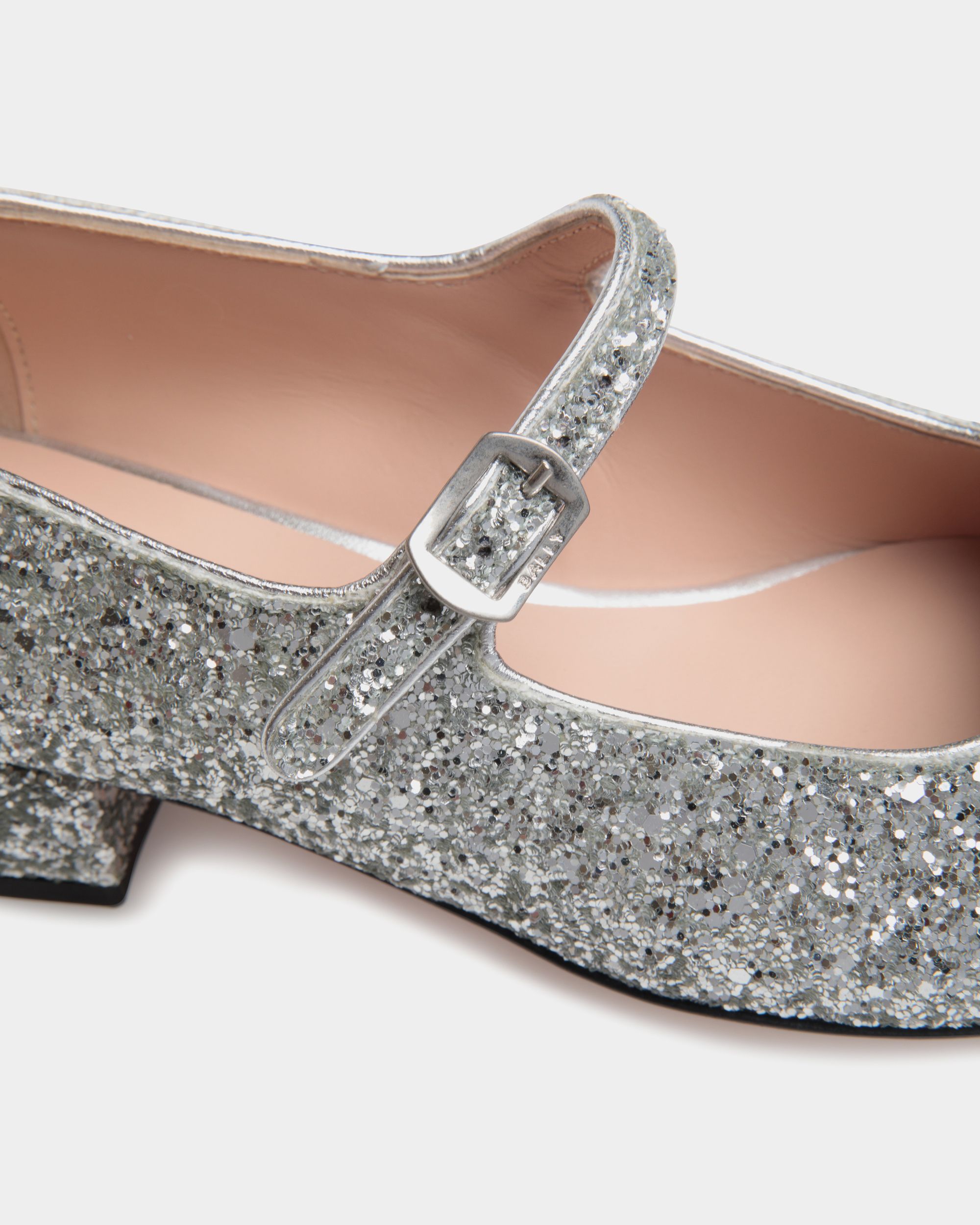 Bally Global - Ballyrina Pump in Silver Fabric - Grey