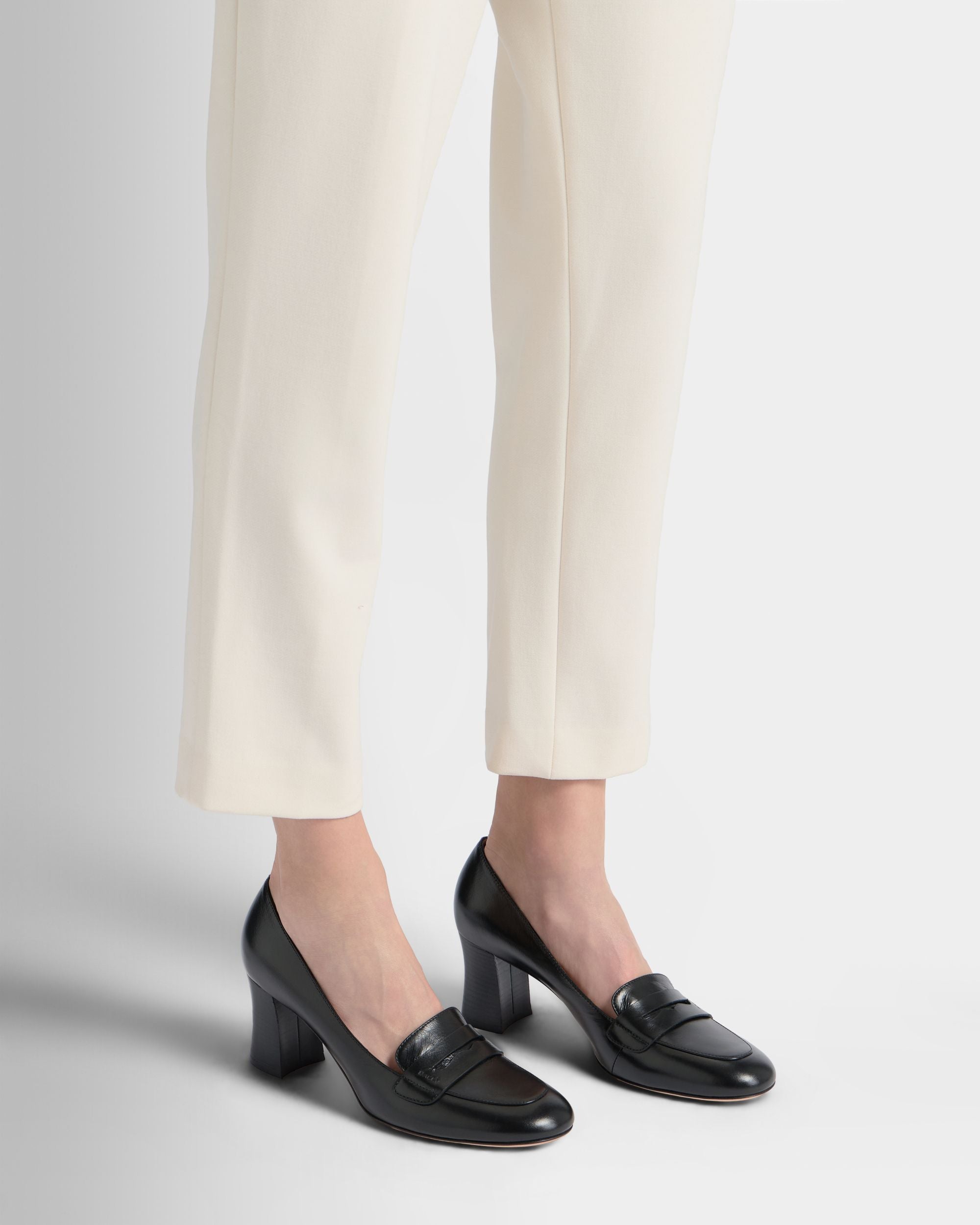 Bally Global - Saule ローファー パンプス ブラックレザー - ブラック