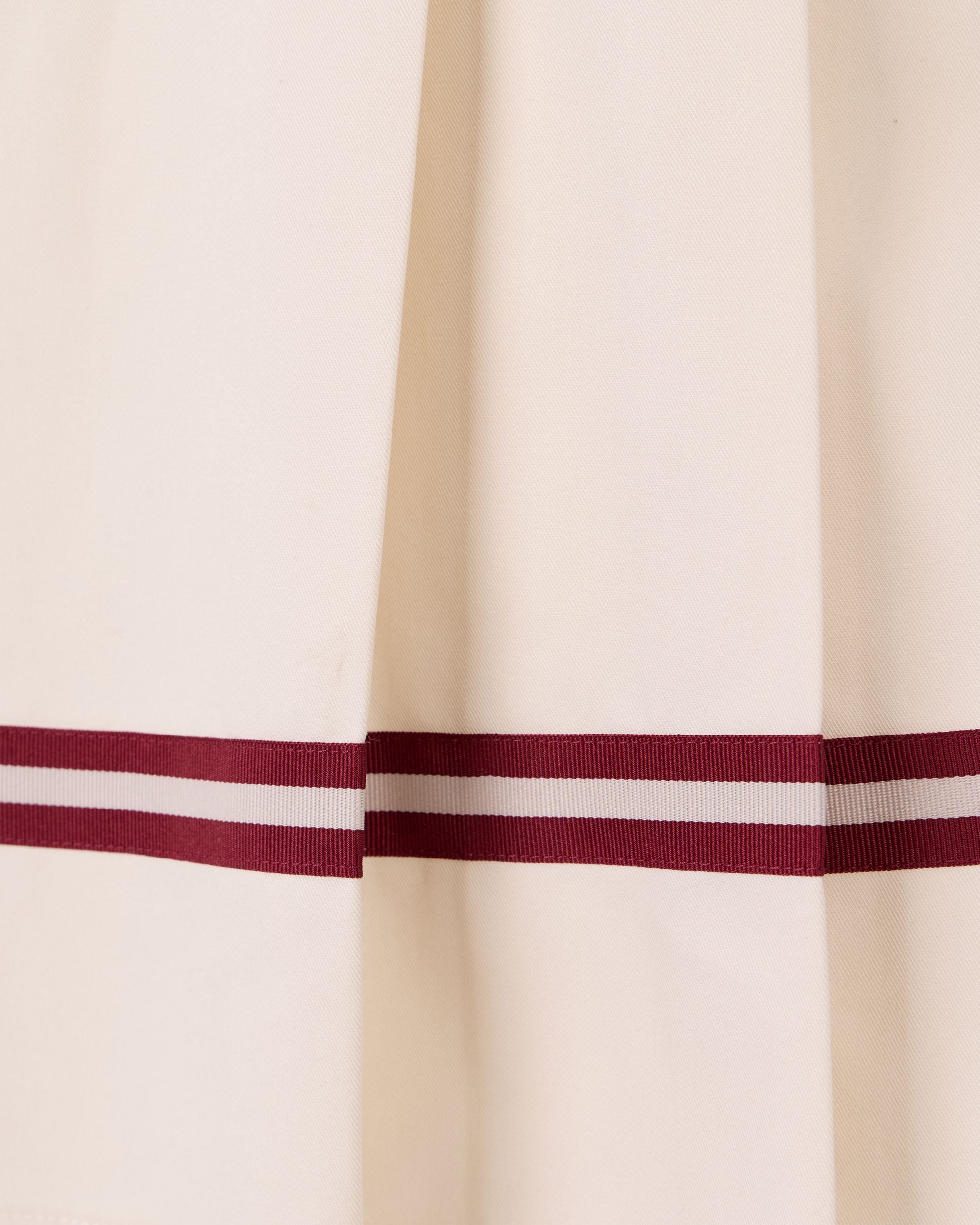 Bally Global - テニスコレクション スカート Bally Ribbonディテール アイボリーコットン - ホワイト