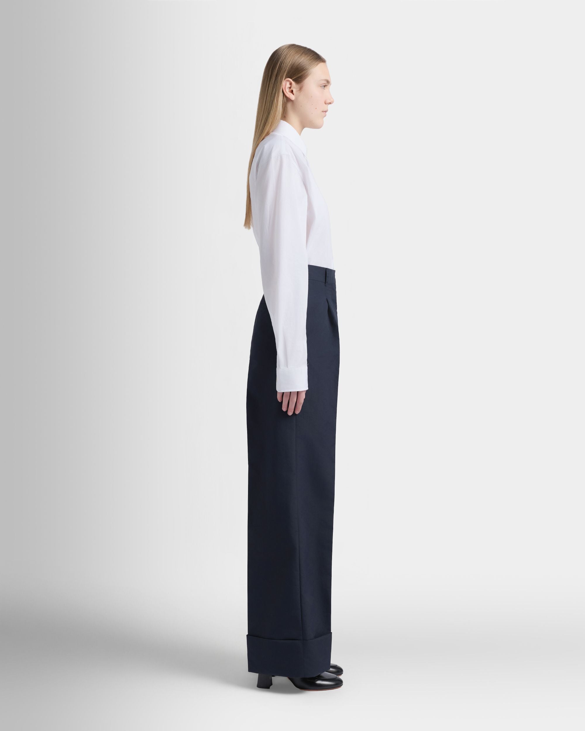 Bally Global - トラウザーズ ネイビーブルーナイロン - ブルー