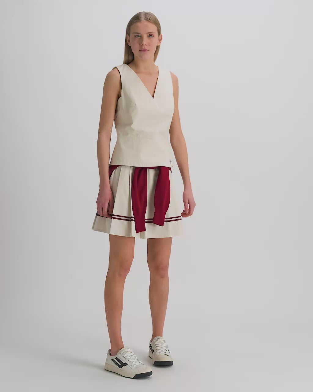 Bally Global - テニスコレクション ノースリーブトップ アイボリーコットン - ホワイト