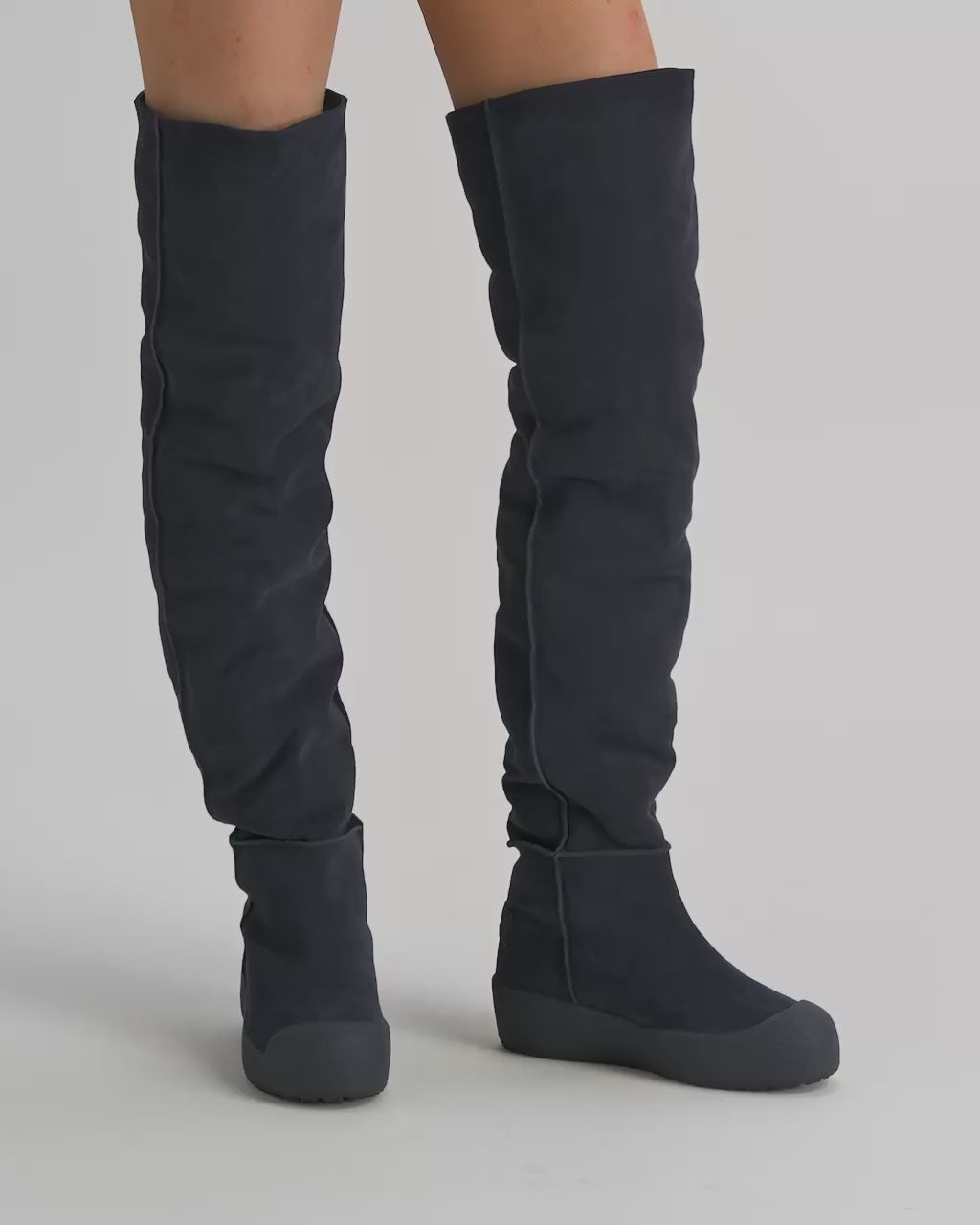 Bally Global - Bally Curling ニーハイブーツ ネイビーブルー スエード - ブルー