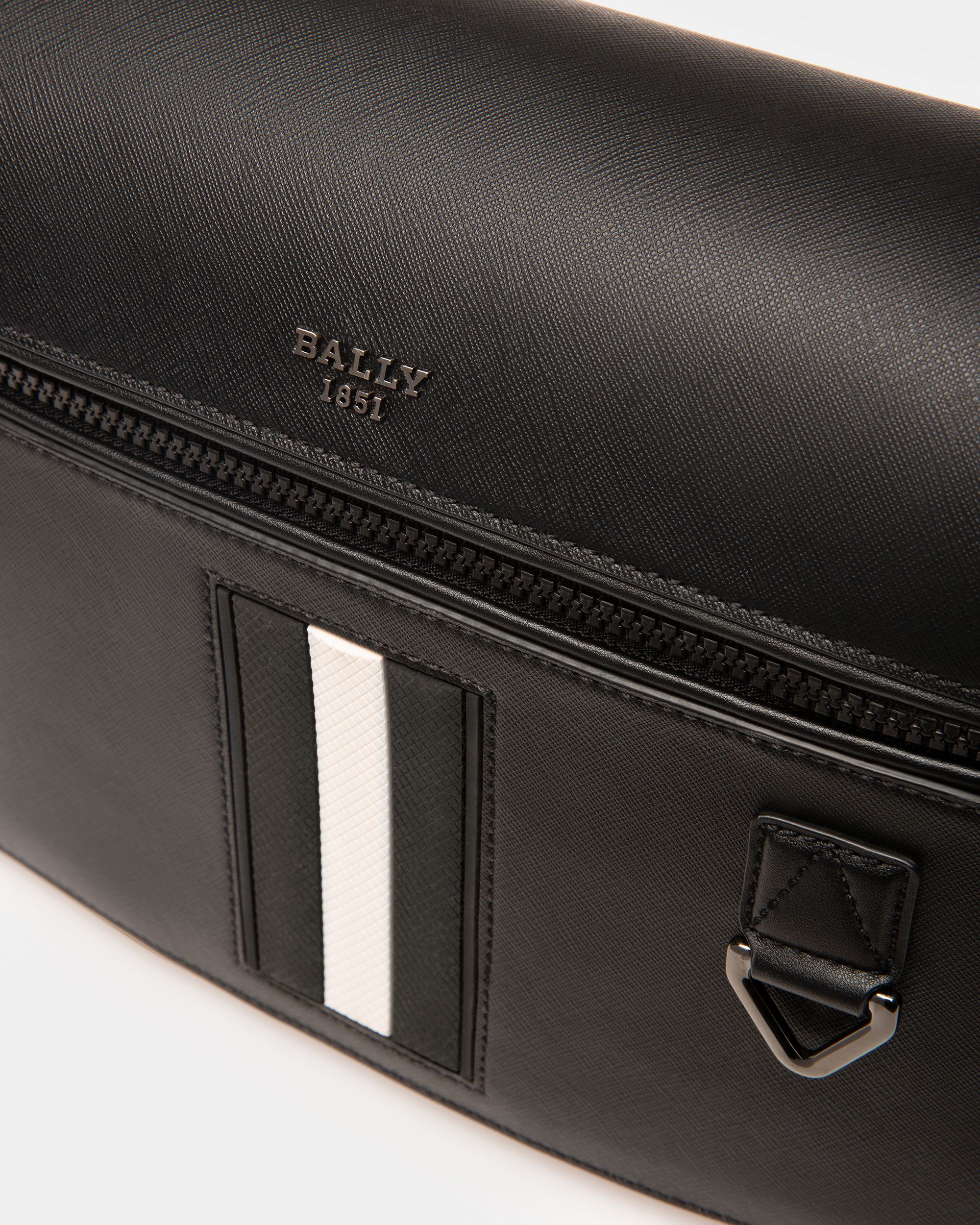 Mes ブラック リサイクルレザー メッセンジャーバッグ - 男性 - Bally - 04