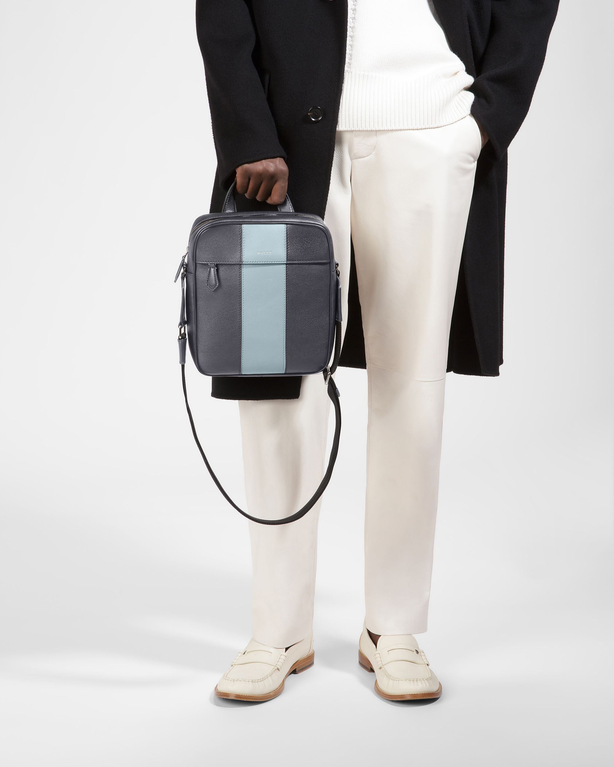 Holmis ミッドナイトブルー＆ライトブルー レザー クロスボディバッグ - 男性 - Bally - 02