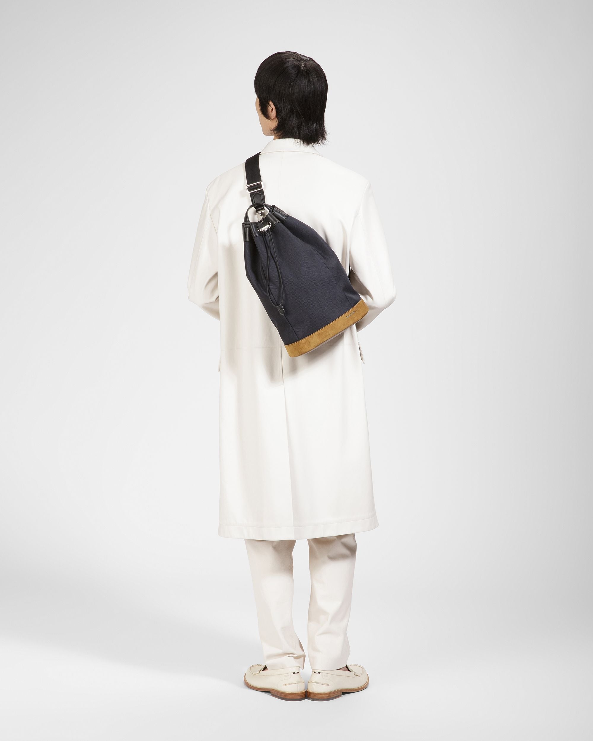 Cazes ミッドナイト レザー＆ナイロン スリングバッグ - 男性 - Bally - 06
