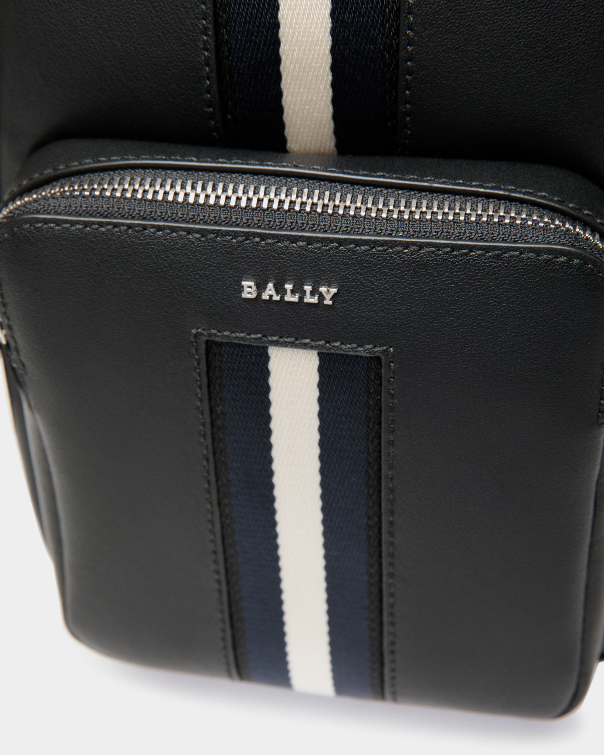Shoulder Bag In Black Leather - 男性 - Bally - 05