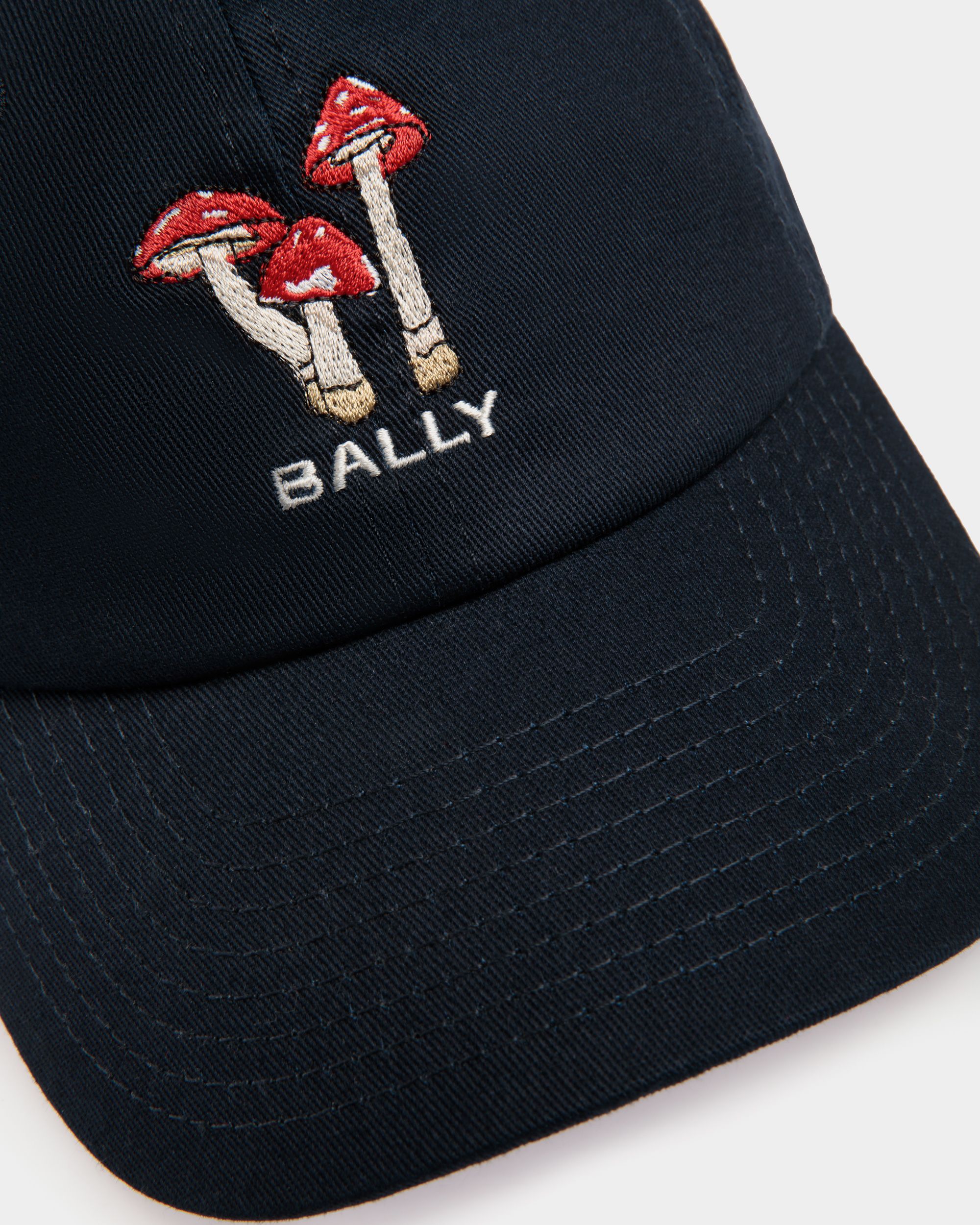 ベースボールキャップ マッシュルームモチーフ ネイビーブルー コットン - 男性 - Bally - 04