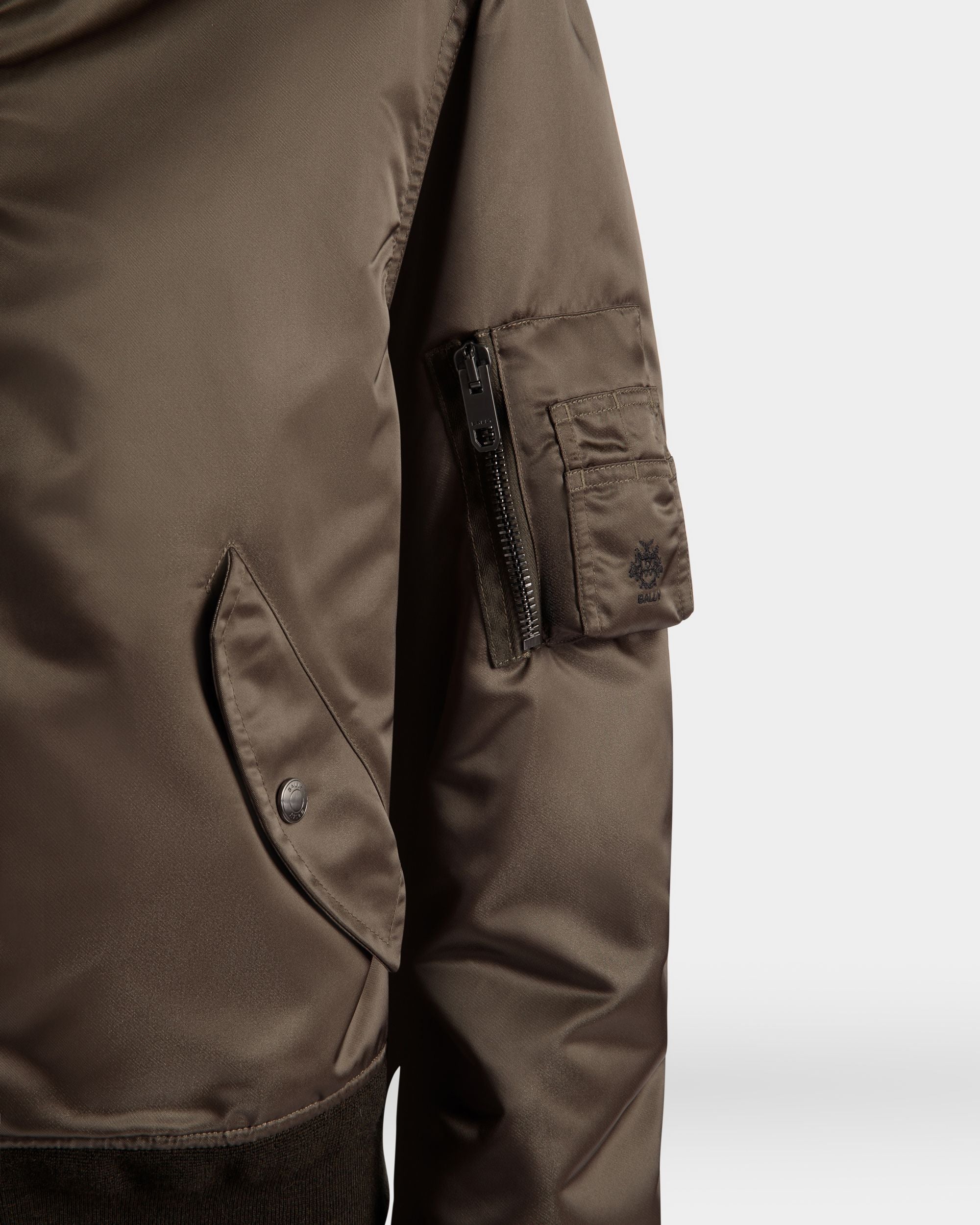 Adrien Brodyトラベルコレクション ボンバージャケット Military Green ナイロン - 男性 - Bally - 04