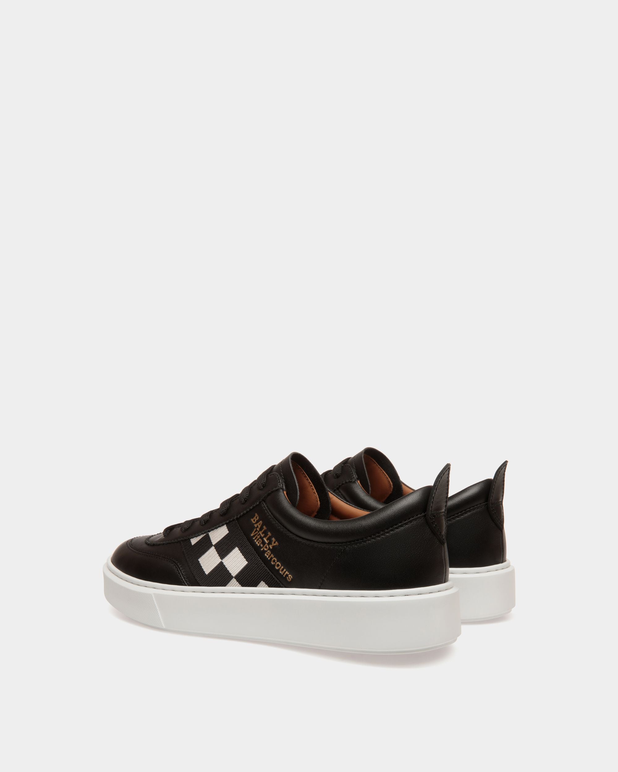 Sneaker In Black  Leather - 男性 - Bally - 03