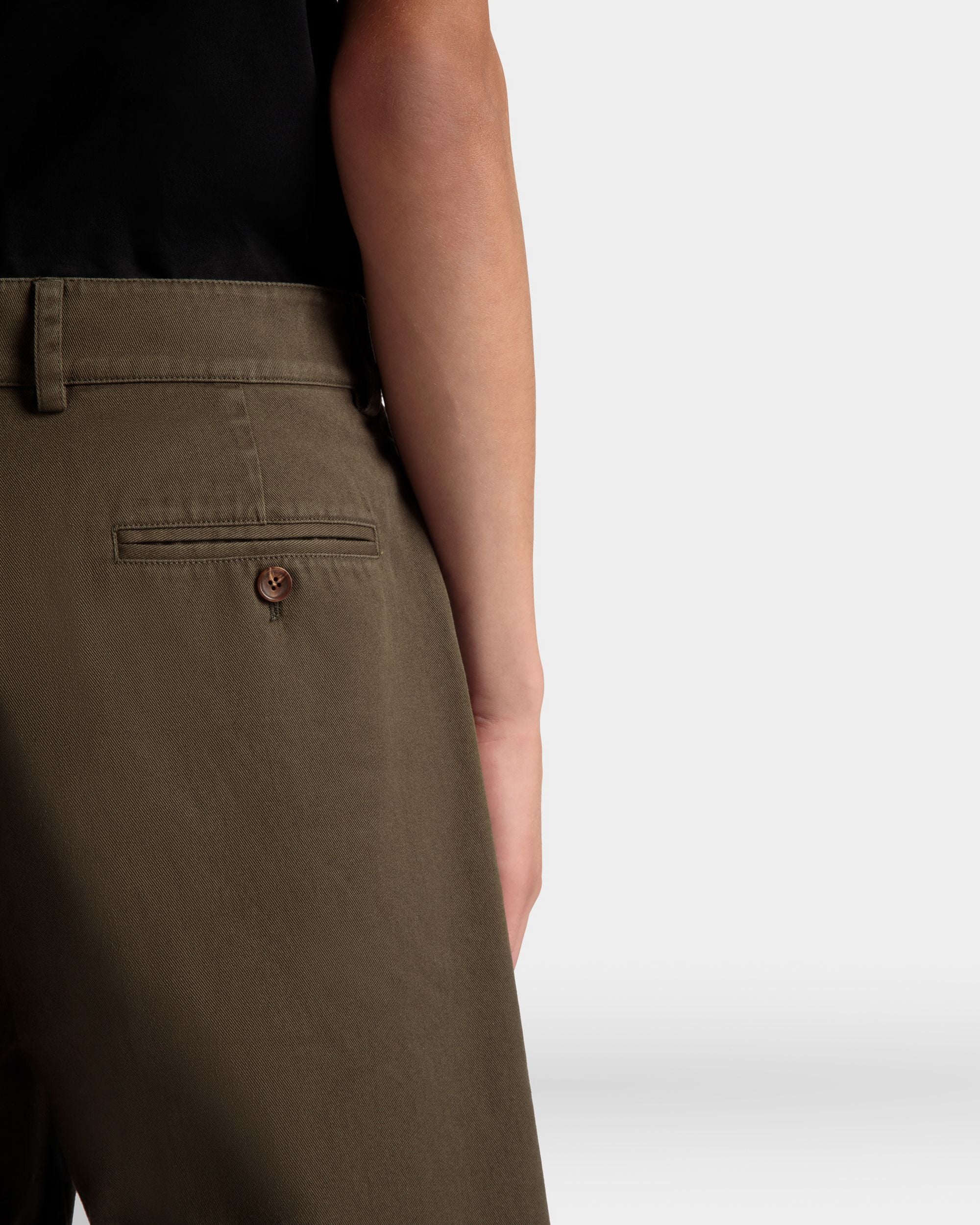 Adrien Brodyトラベルコレクション ショートパンツ Military Green コットン - 男性 - Bally - 04