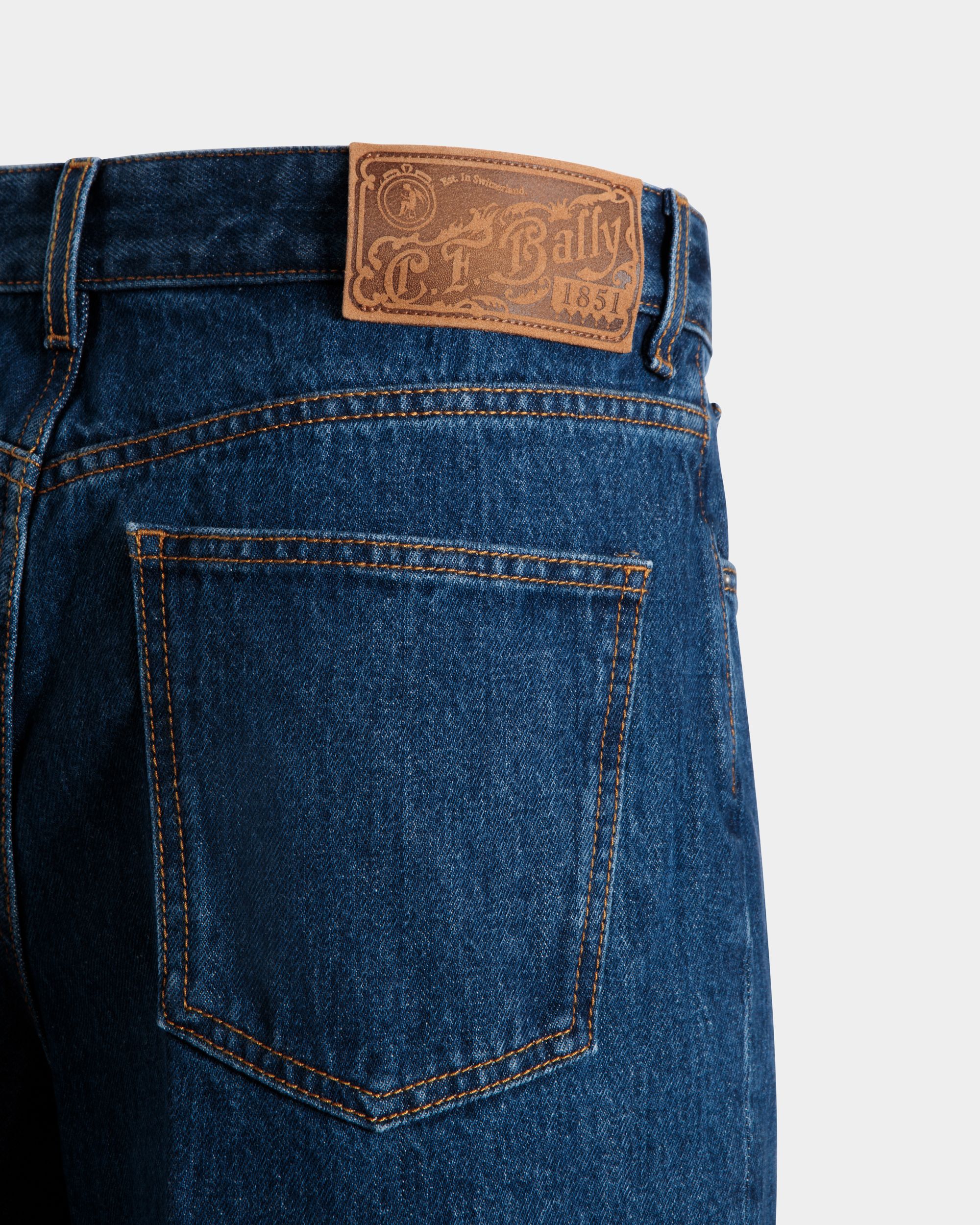 Trousers Denim In Blue Cotton - 男性 - Bally - 02