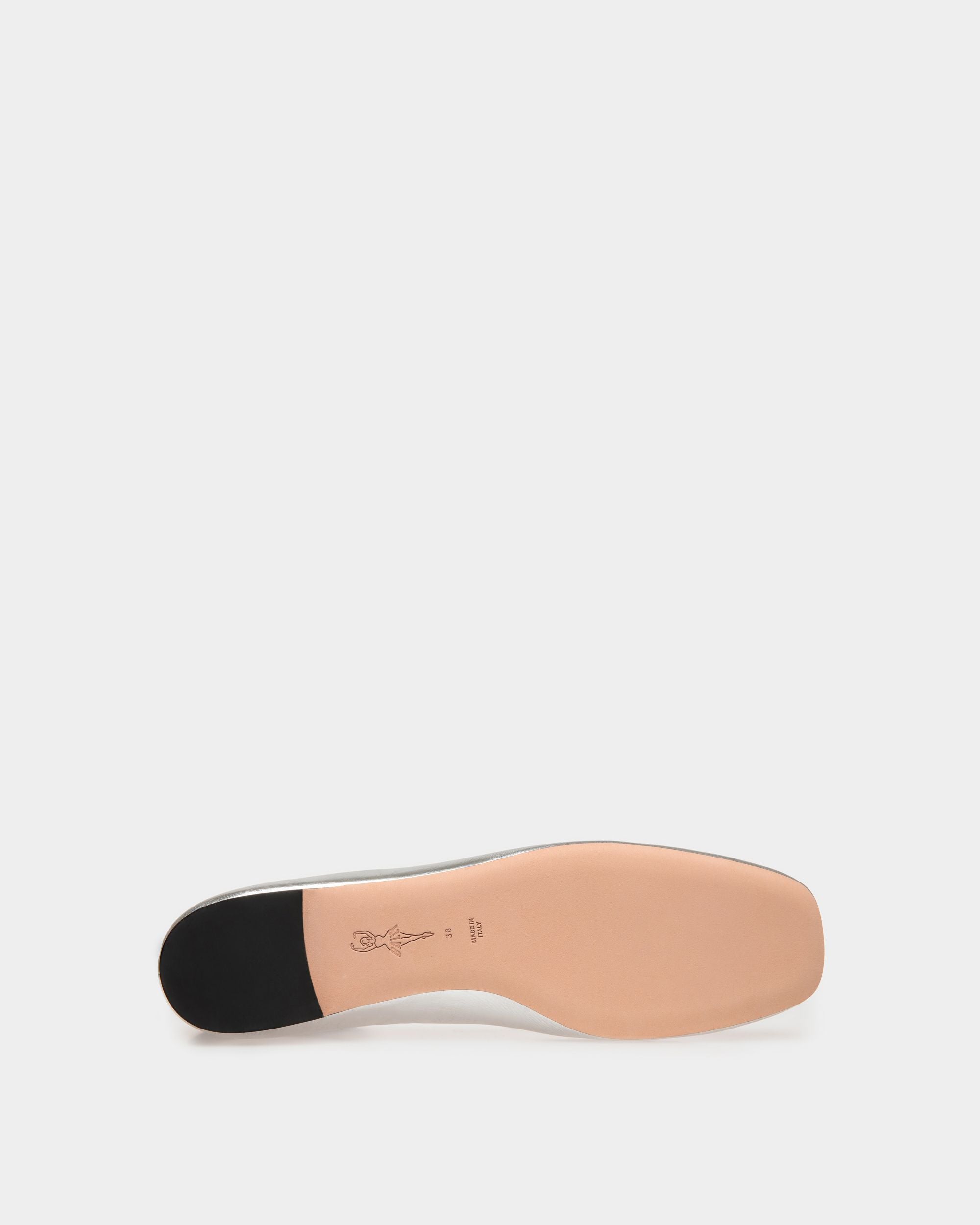 Ballyrina フラットシューズ シルバー メタリック レザー - 女性 - Bally - 04