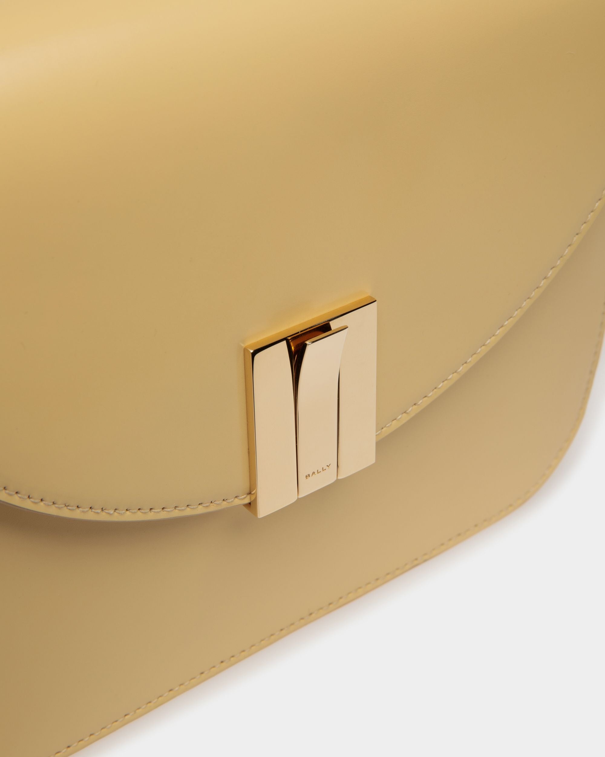 Ollam クロスボディバッグ Cream ブラッシュドレザー - 女性 - Bally - 06
