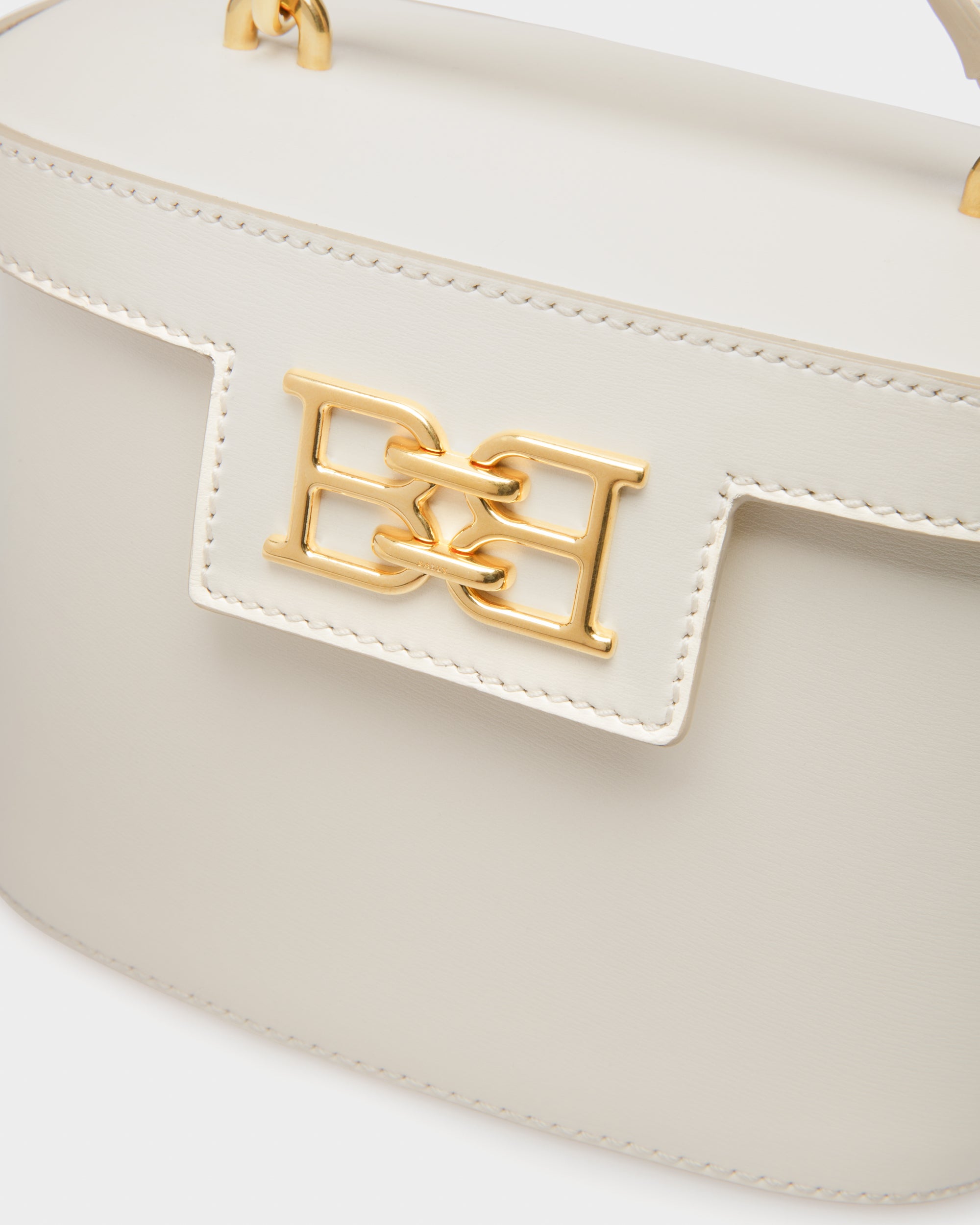Bengi ウィメンズ ボーンホワイト レザー クロスボディ バッグ - 女性 - Bally - 05
