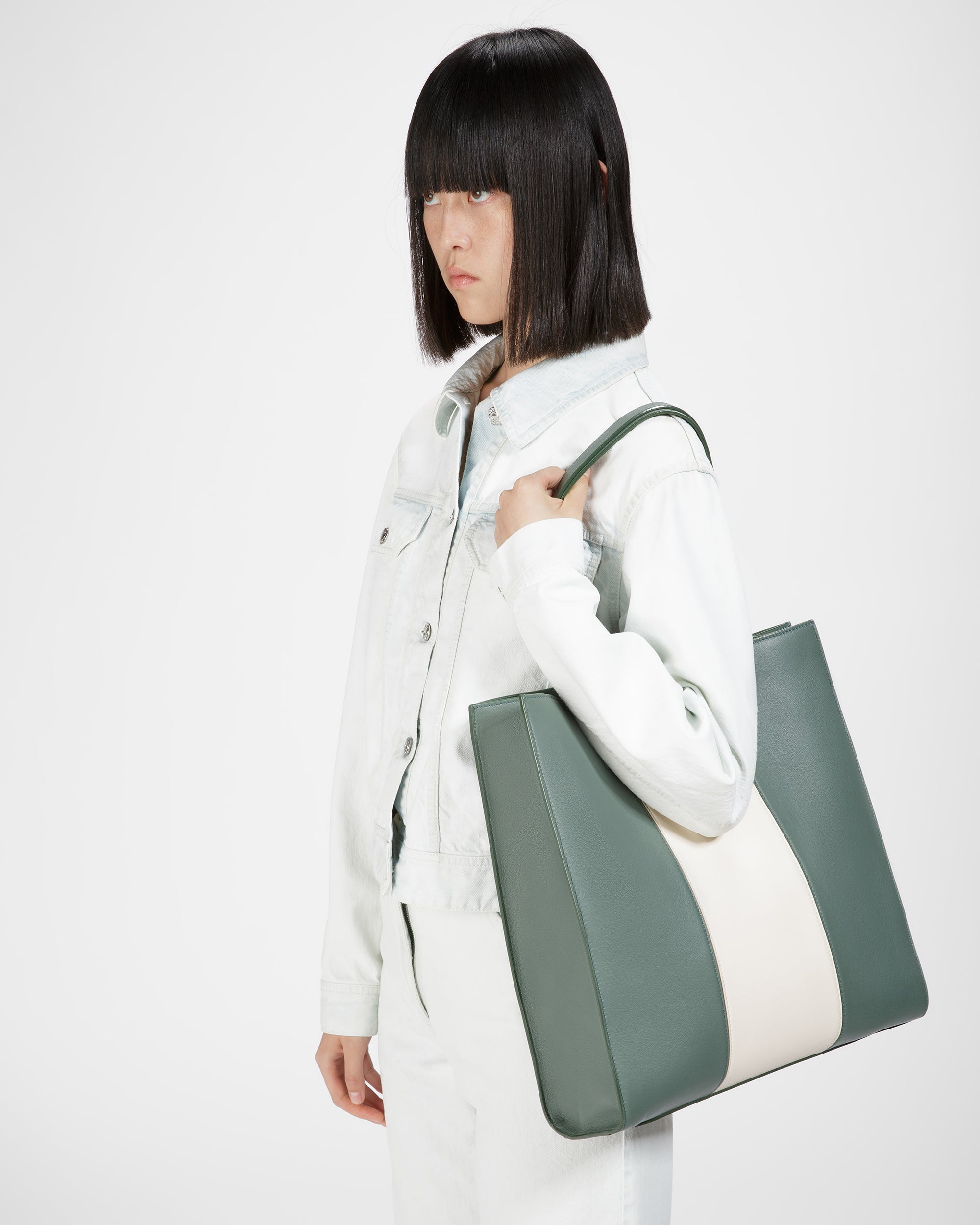 Crystalia セージ＆ボーンホワイト レザー トートバッグ - 女性 - Bally - 02