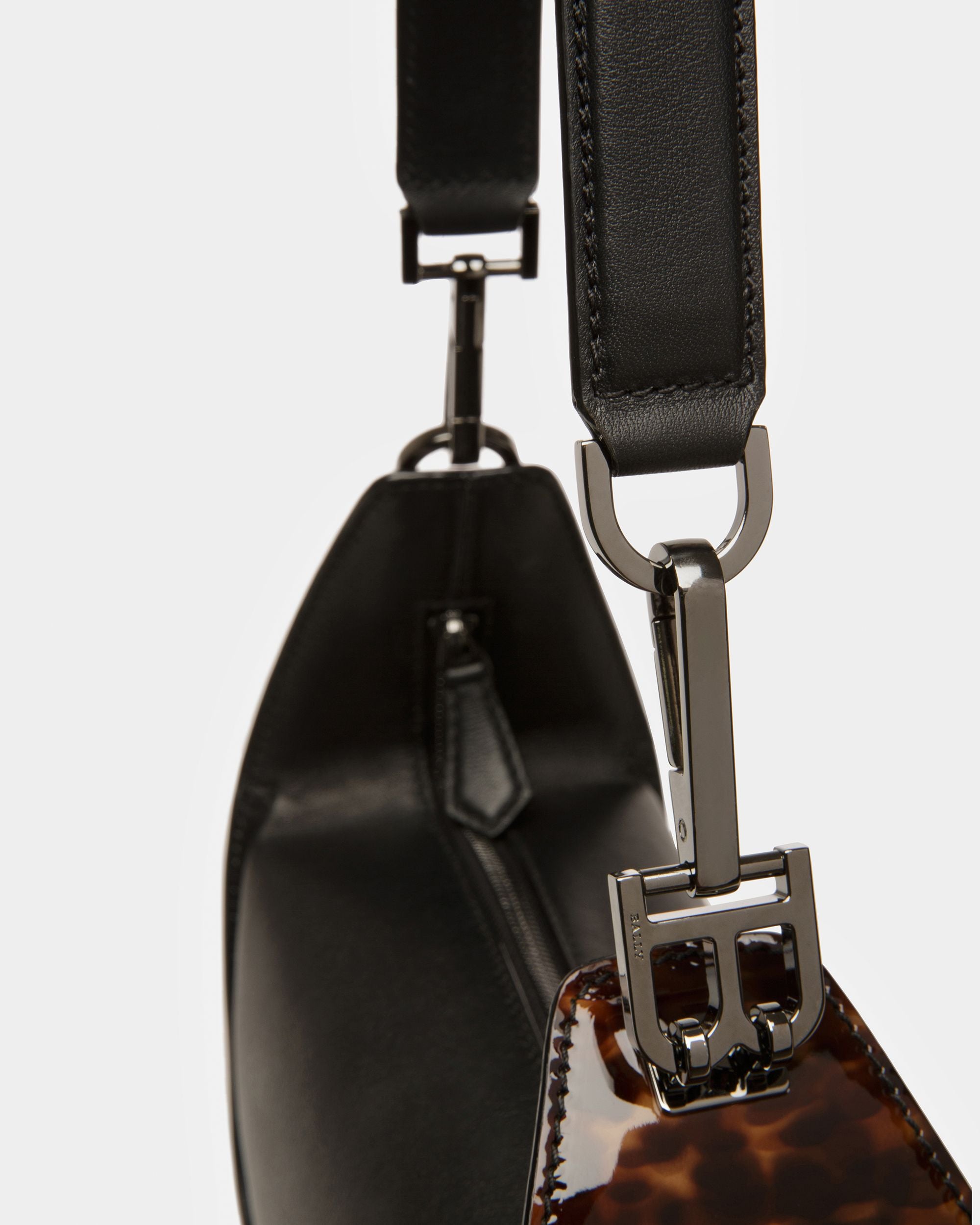 B-Hook ブラック レザー ショルダーバッグ - 女性 - Bally - 05