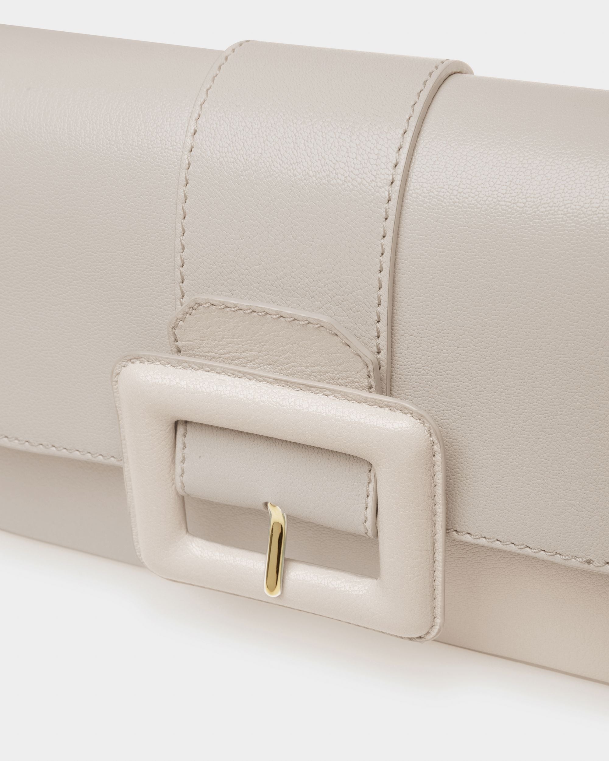 Jadha ボーンホワイト レザー ショルダーバッグ - 女性 - Bally - 05